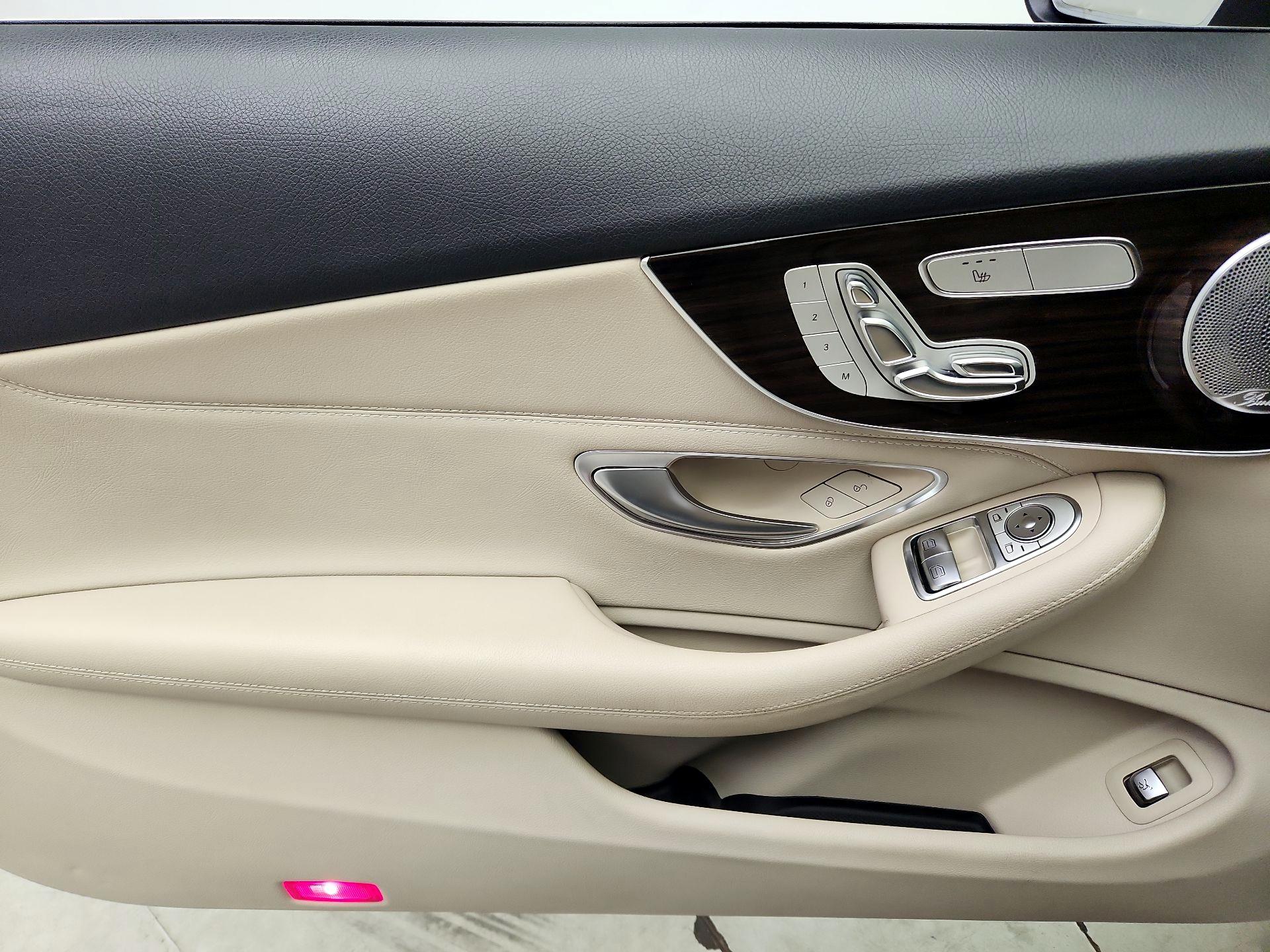Thumbnail: 2017 Mercedes-Benz C-Class - 12