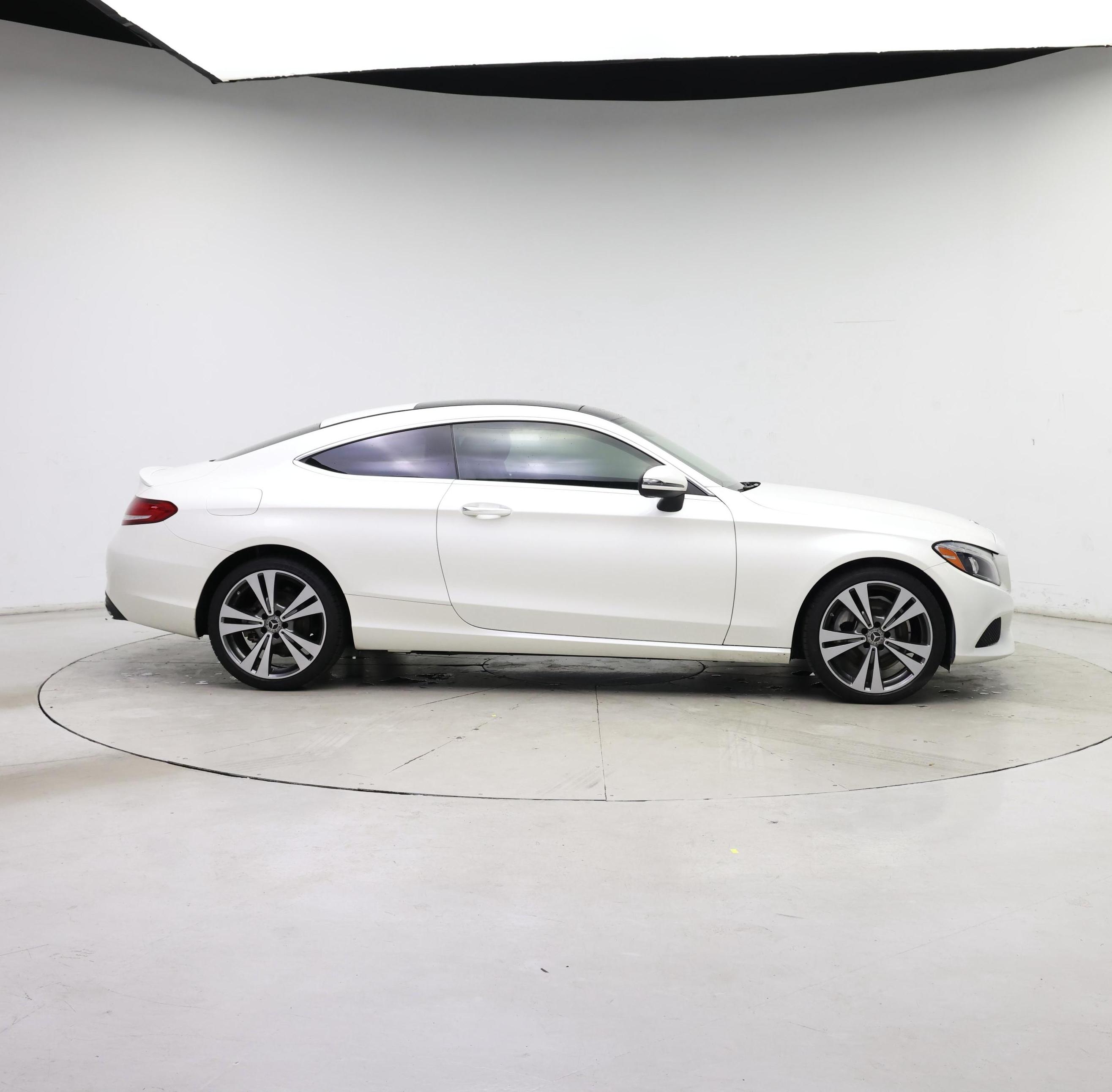Thumbnail: 2017 Mercedes-Benz C-Class - 7