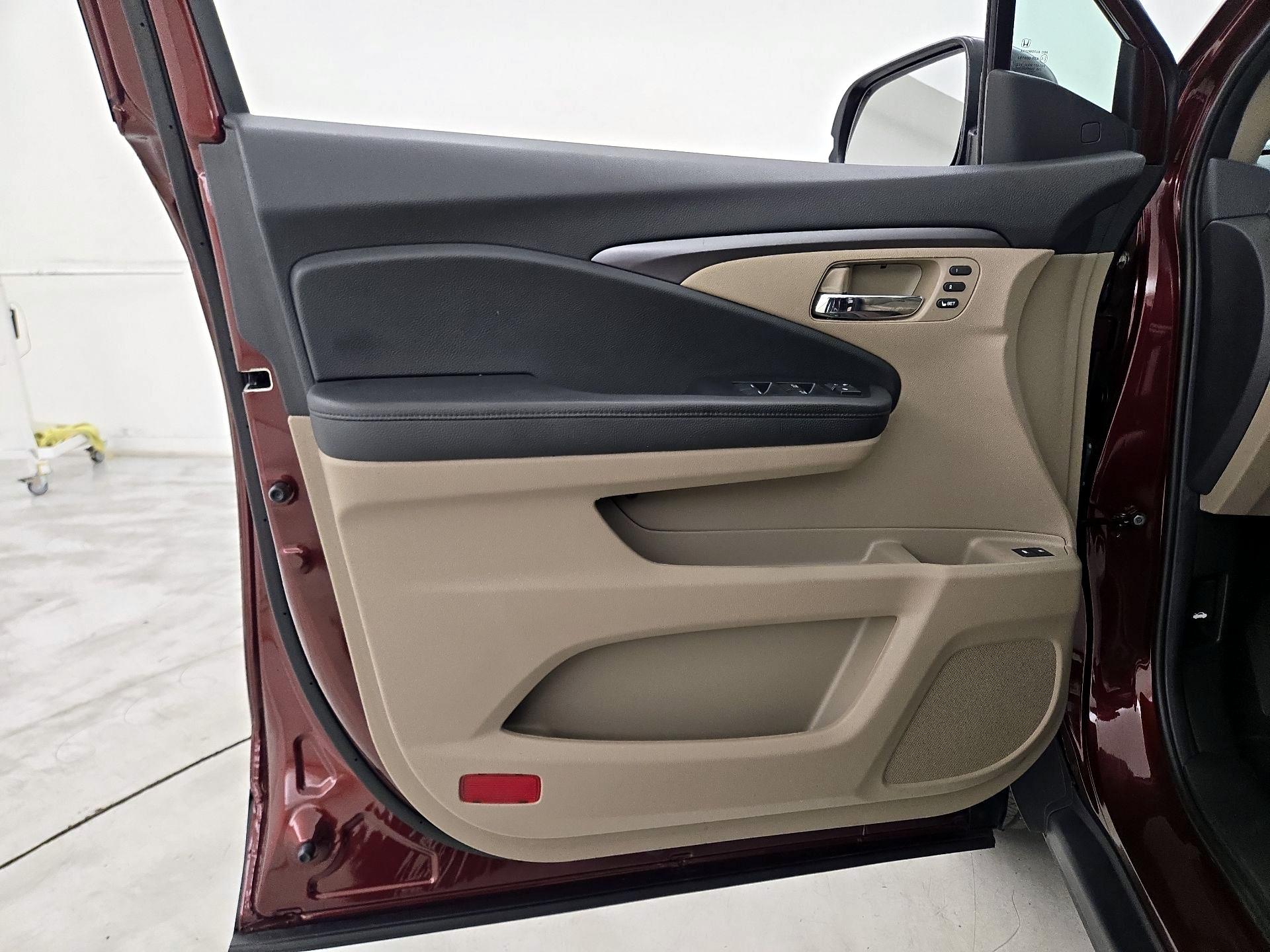 Thumbnail: 2022 Honda Pilot - 12