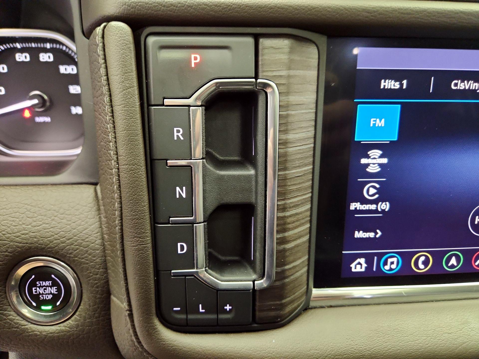 Thumbnail: 2021 GMC Yukon XL - 18