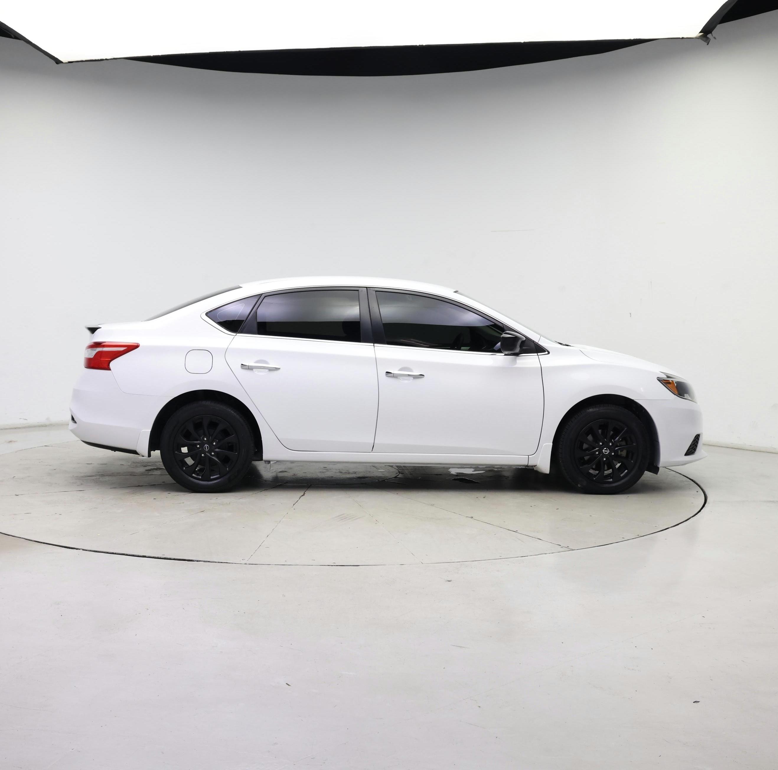 Thumbnail: 2018 Nissan Sentra - 7