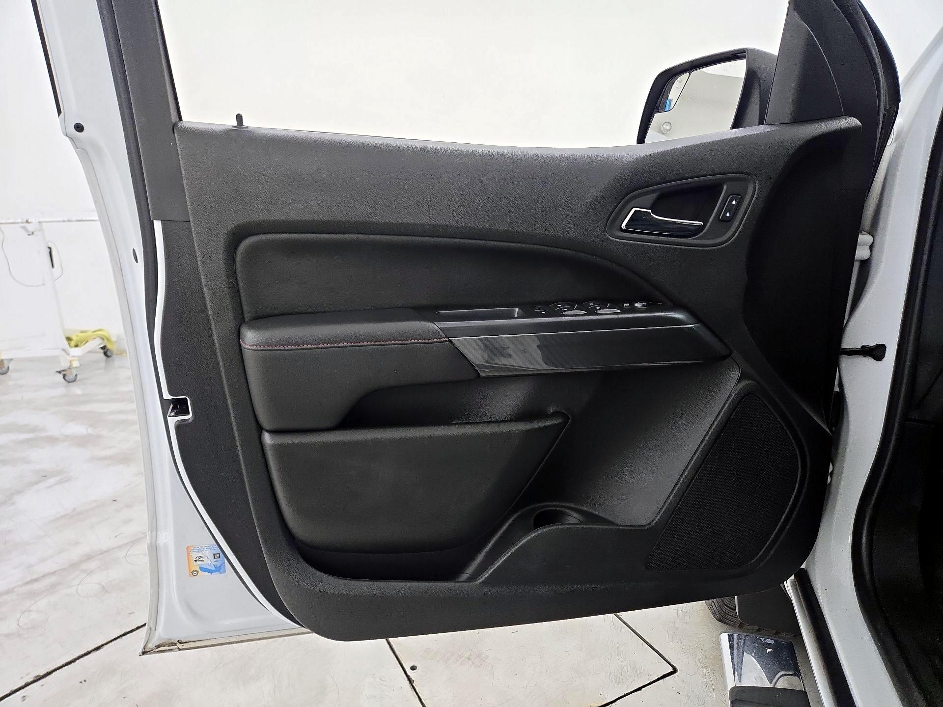 Thumbnail: 2019 GMC Canyon - 12