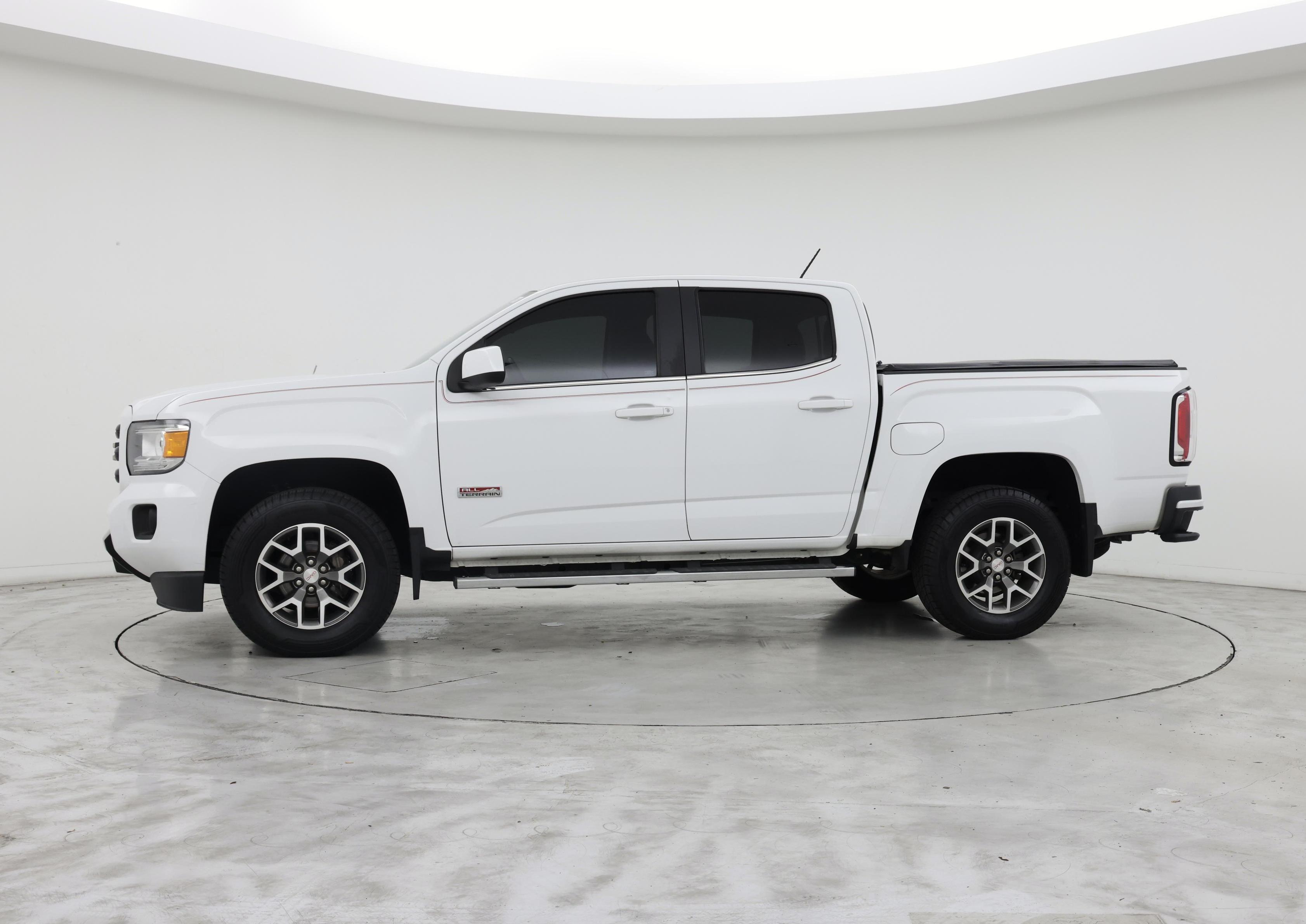 Thumbnail: 2019 GMC Canyon - 3