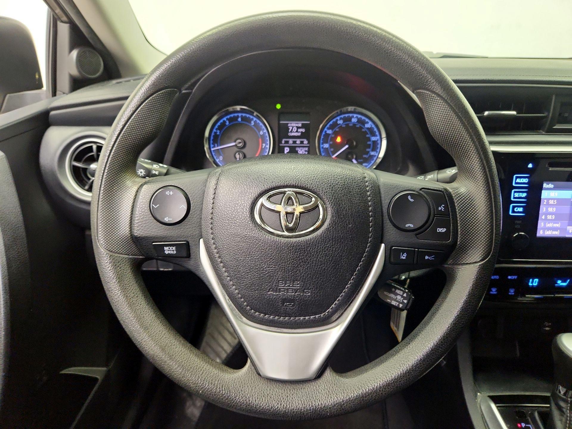 Thumbnail: 2018 Toyota Corolla - 10