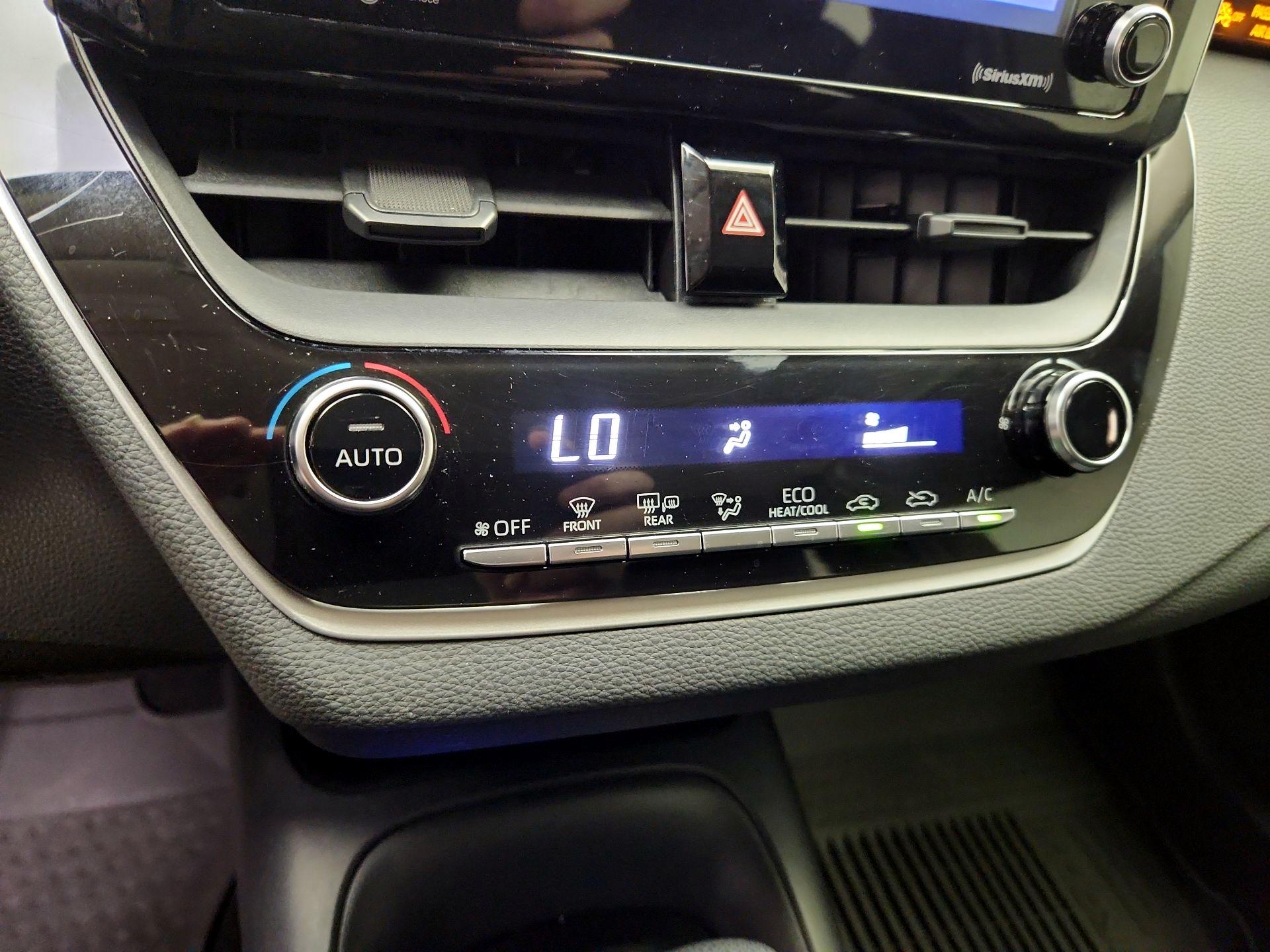 Thumbnail: 2021 Toyota Corolla - 16