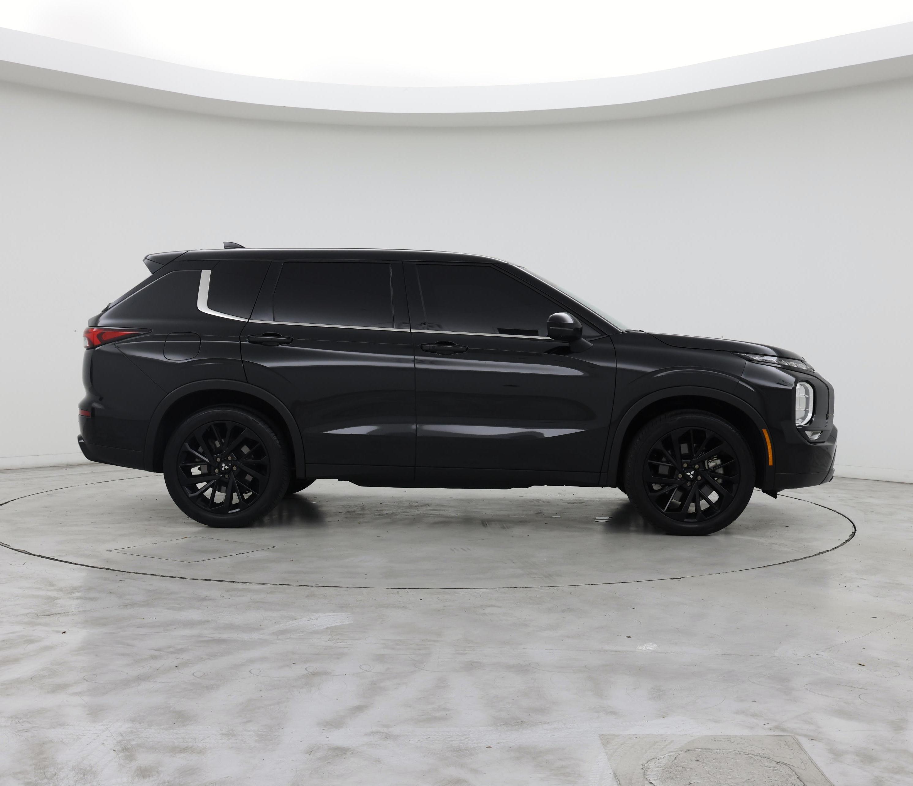 Thumbnail: 2024 Mitsubishi Outlander - 7