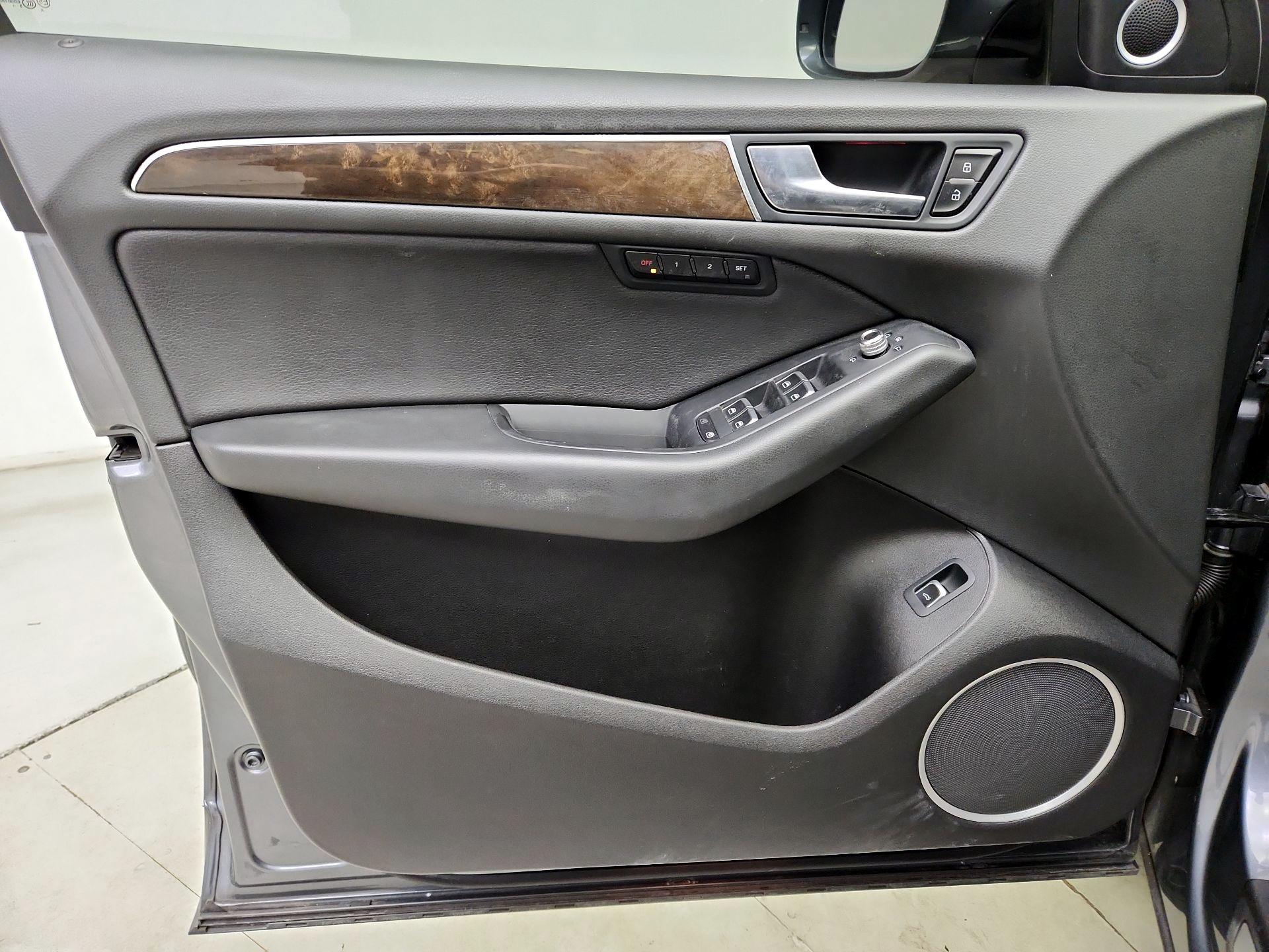 Thumbnail: 2016 Audi Q5 - 12