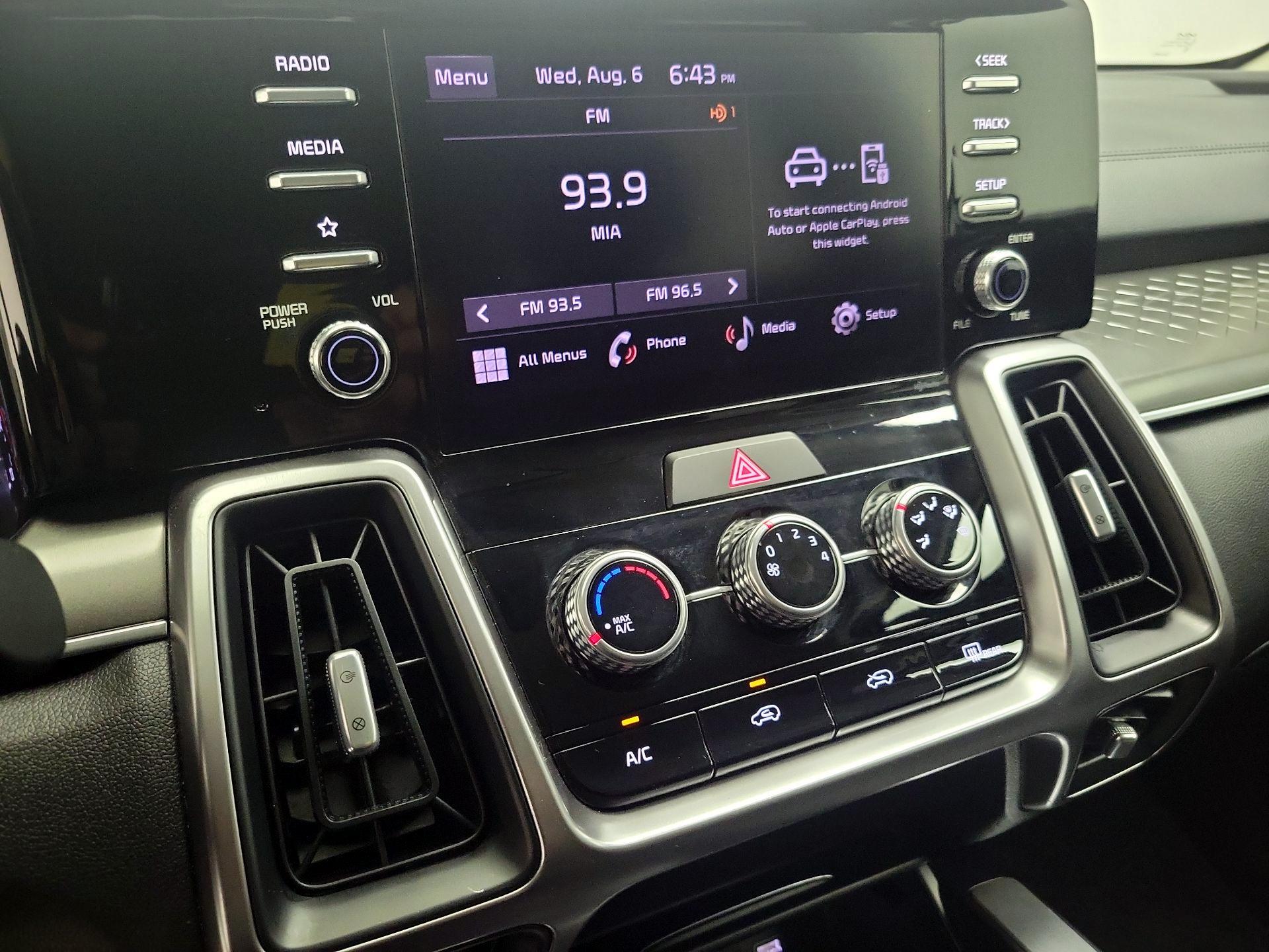 Thumbnail: 2023 Kia Sorento - 15