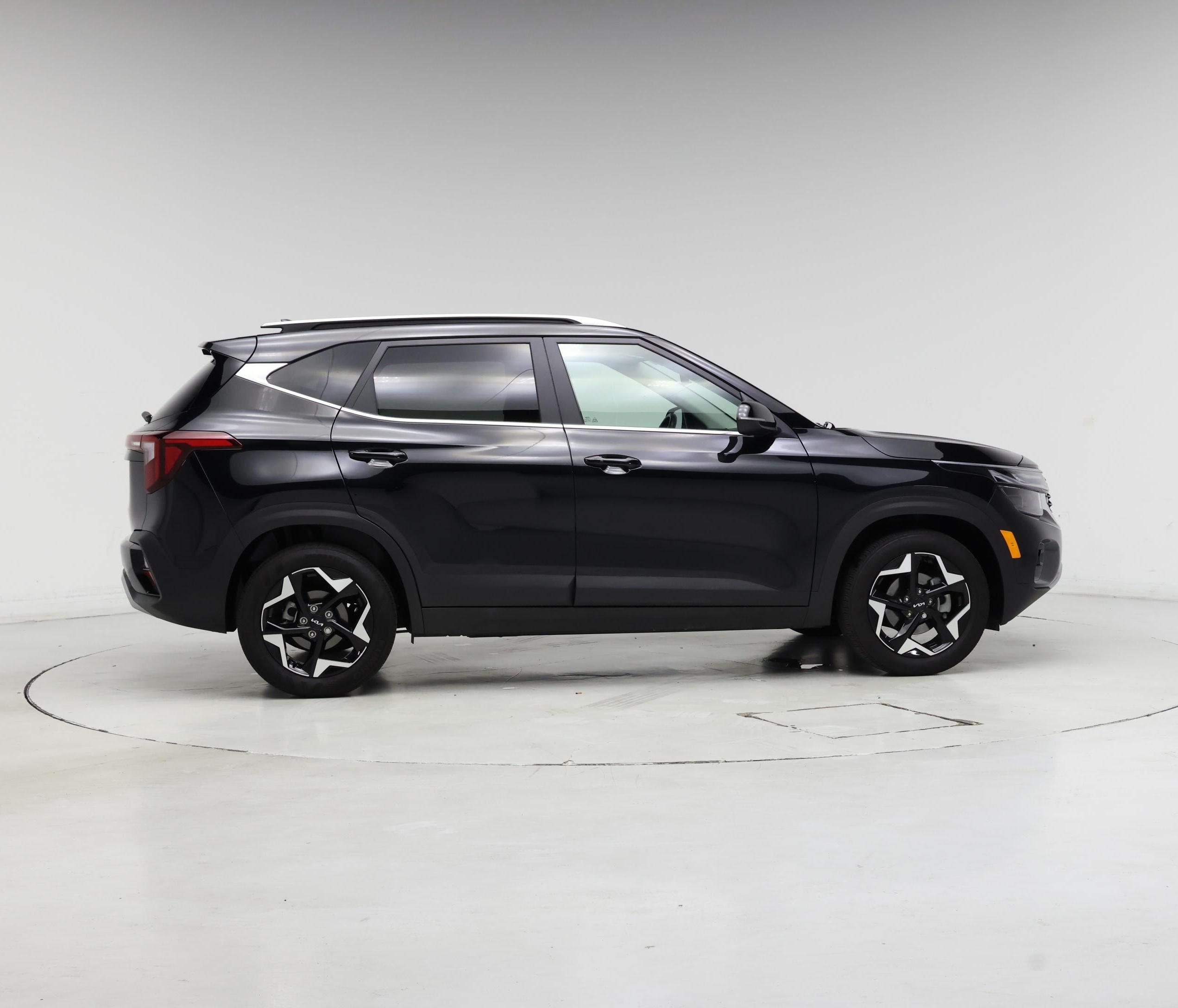 Thumbnail: 2024 Kia Seltos - 7