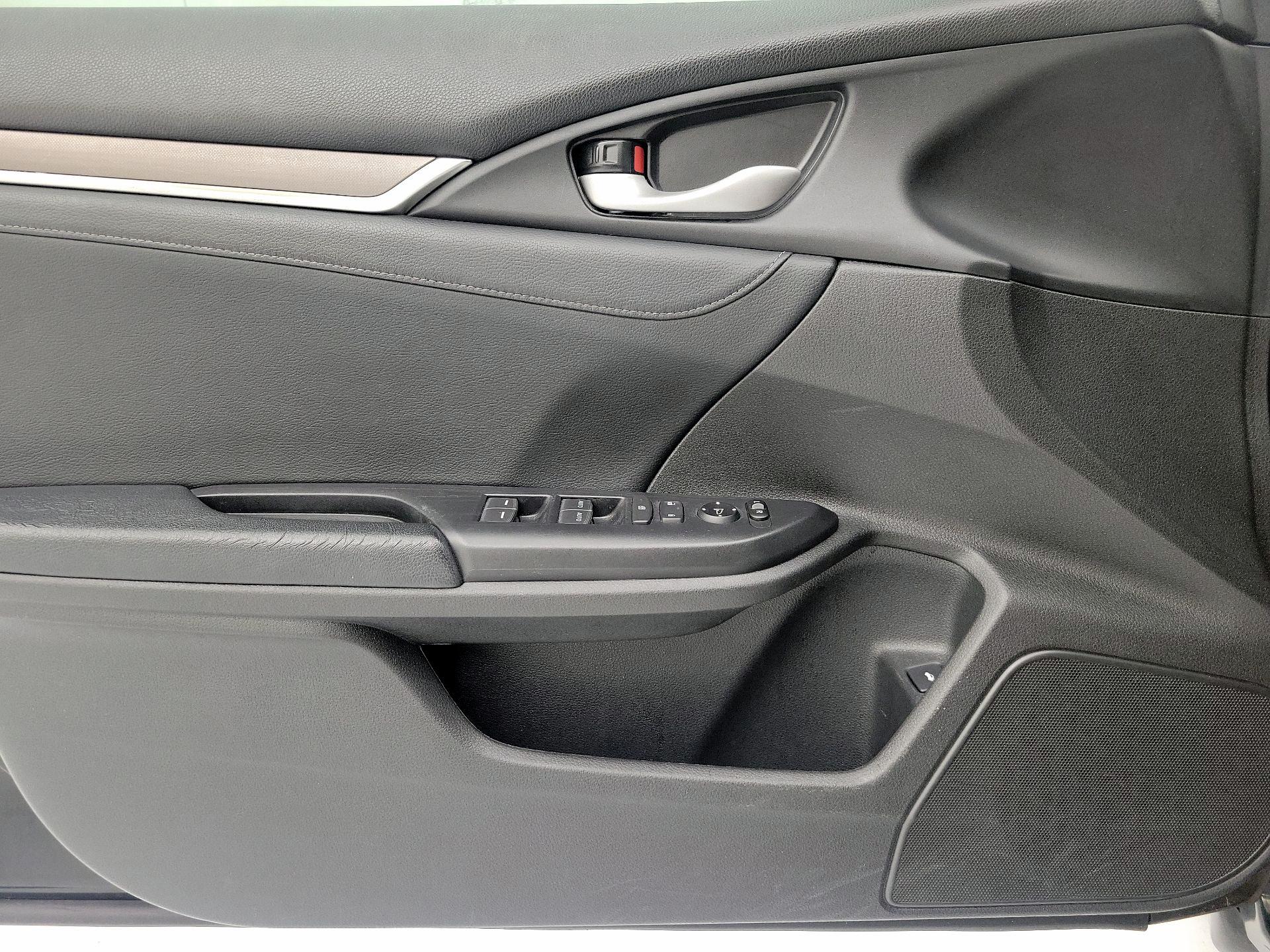 Thumbnail: 2019 Honda Civic - 12