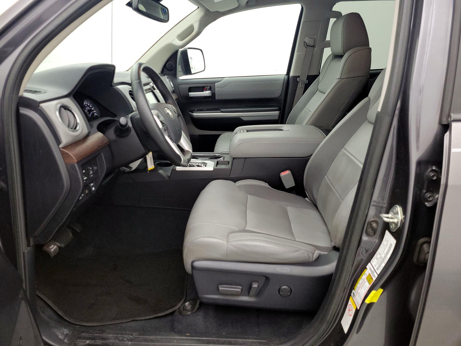 Thumbnail: 2018 Toyota Tundra - 11