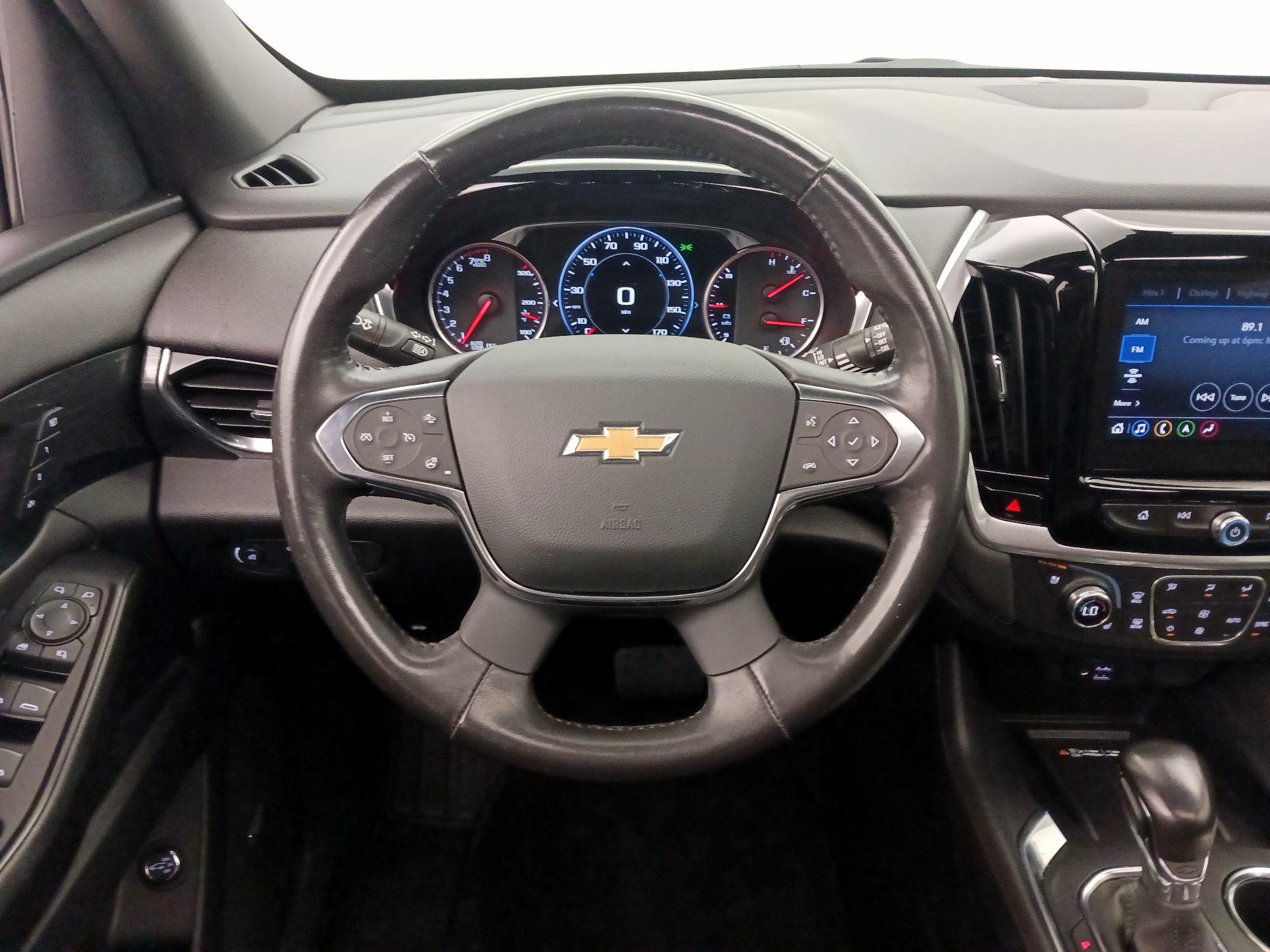 Thumbnail: 2022 Chevrolet Traverse - 10