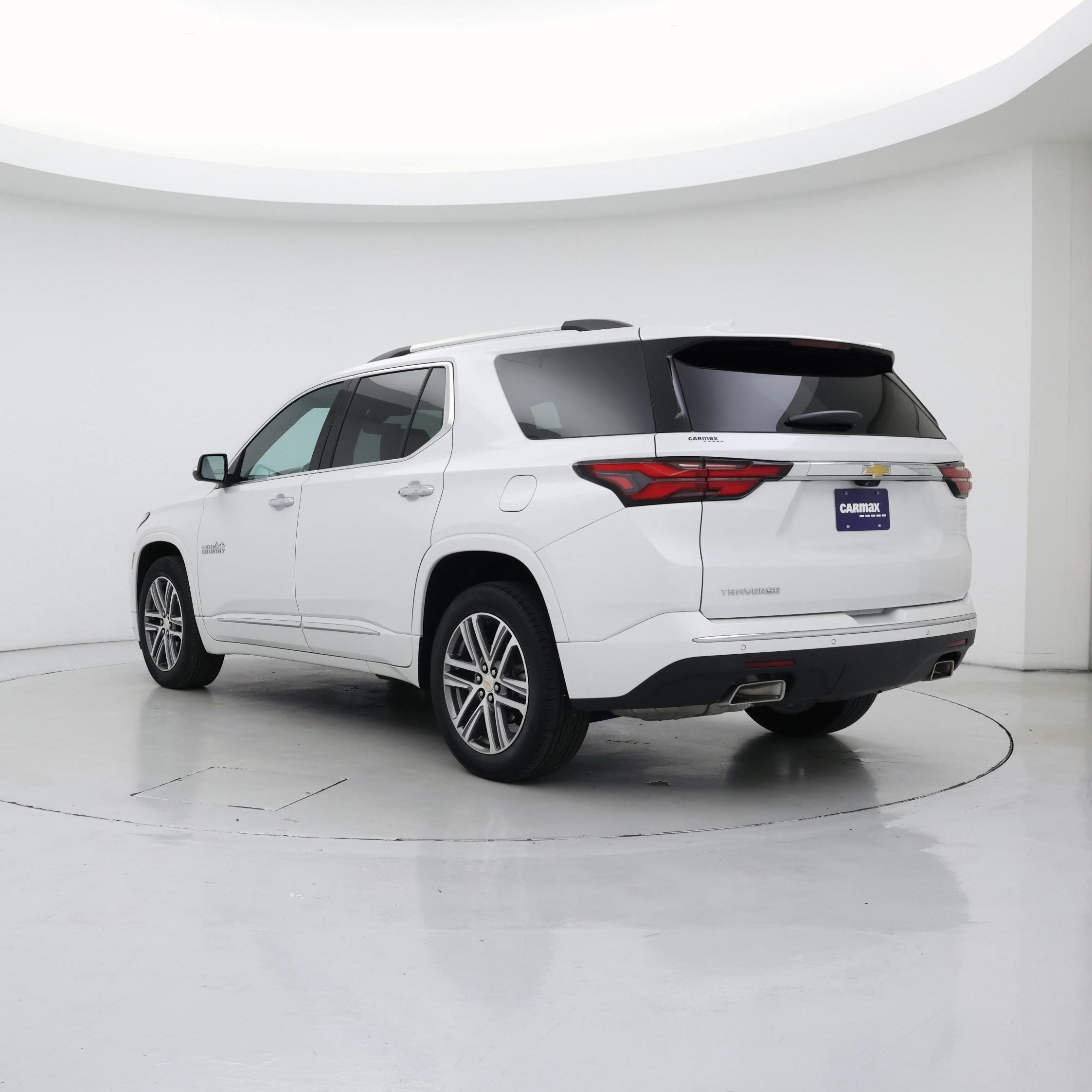 Thumbnail: 2022 Chevrolet Traverse - 2
