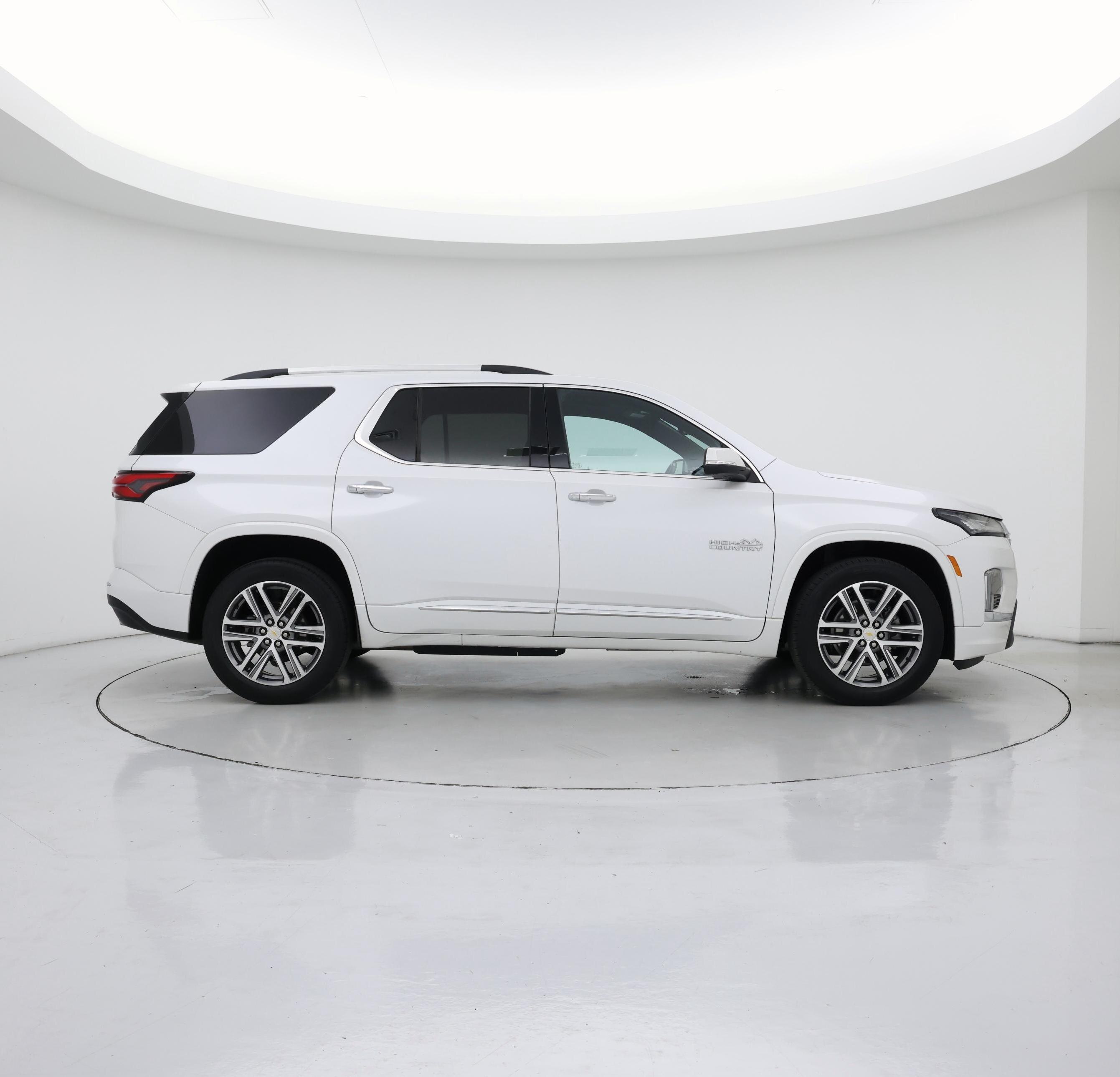 Thumbnail: 2022 Chevrolet Traverse - 7