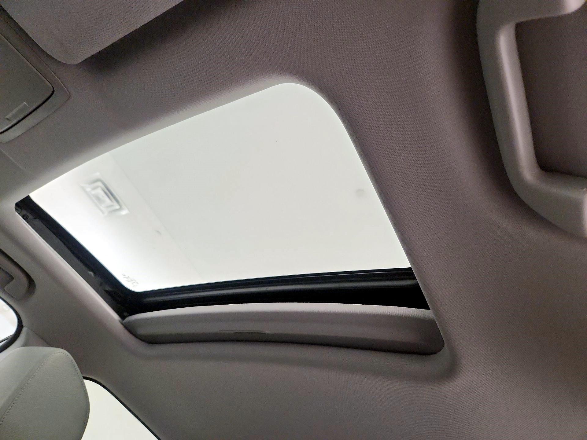 Thumbnail: 2019 Honda CR-V - 18