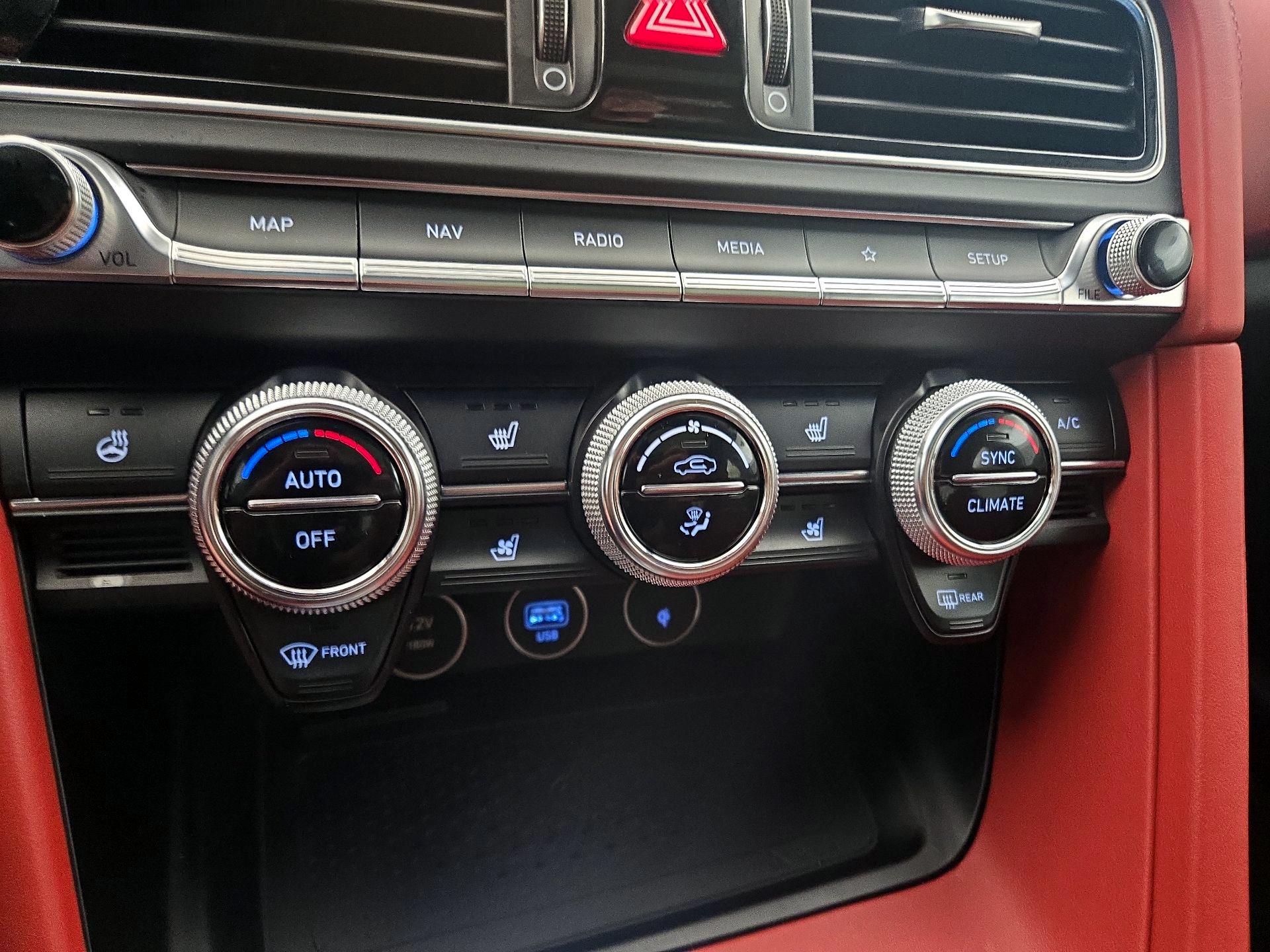 Thumbnail: 2023 Genesis G70 - 17