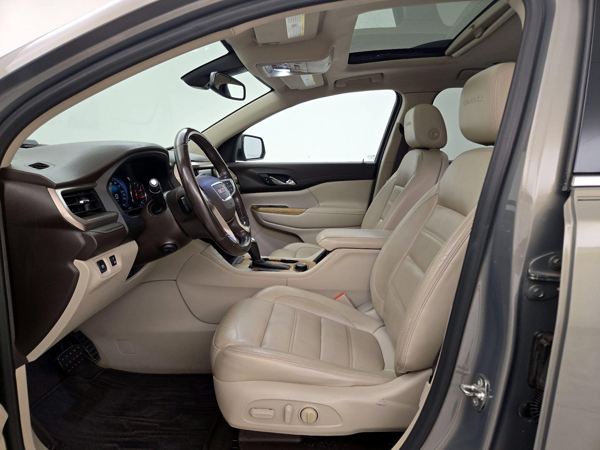 Thumbnail: 2019 GMC Acadia - 11