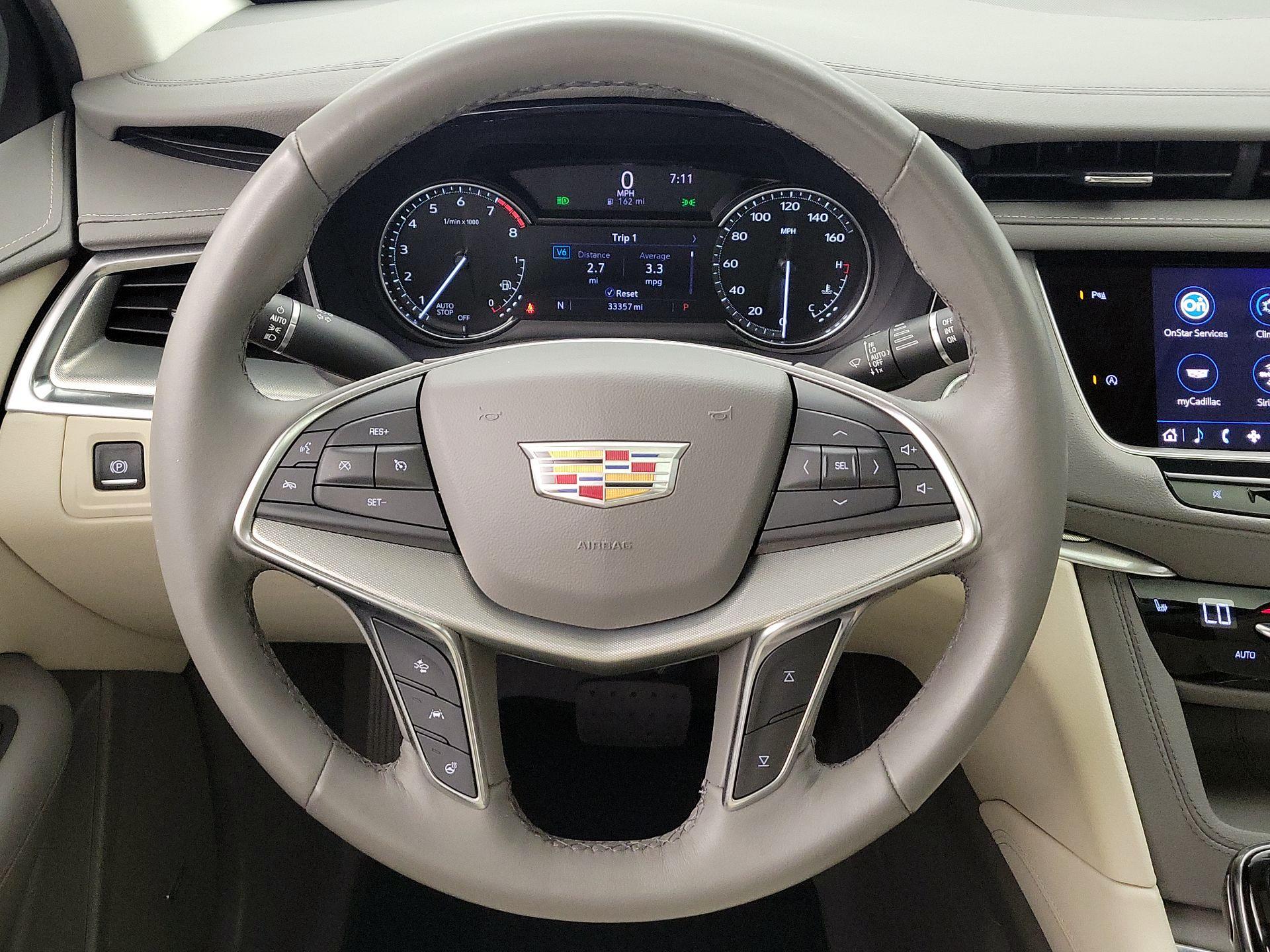 Thumbnail: 2022 Cadillac XT5 - 10