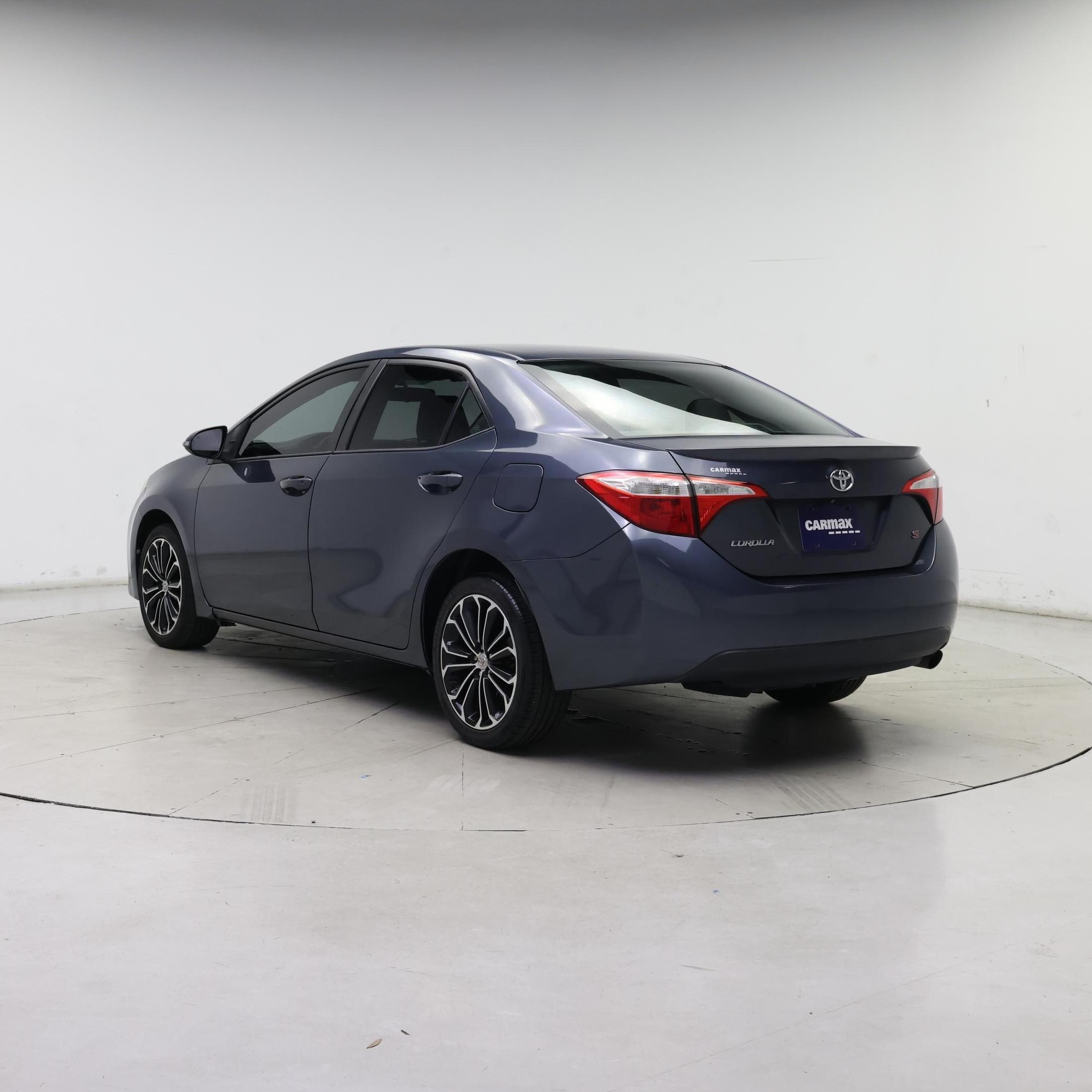 Thumbnail: 2015 Toyota Corolla - 2