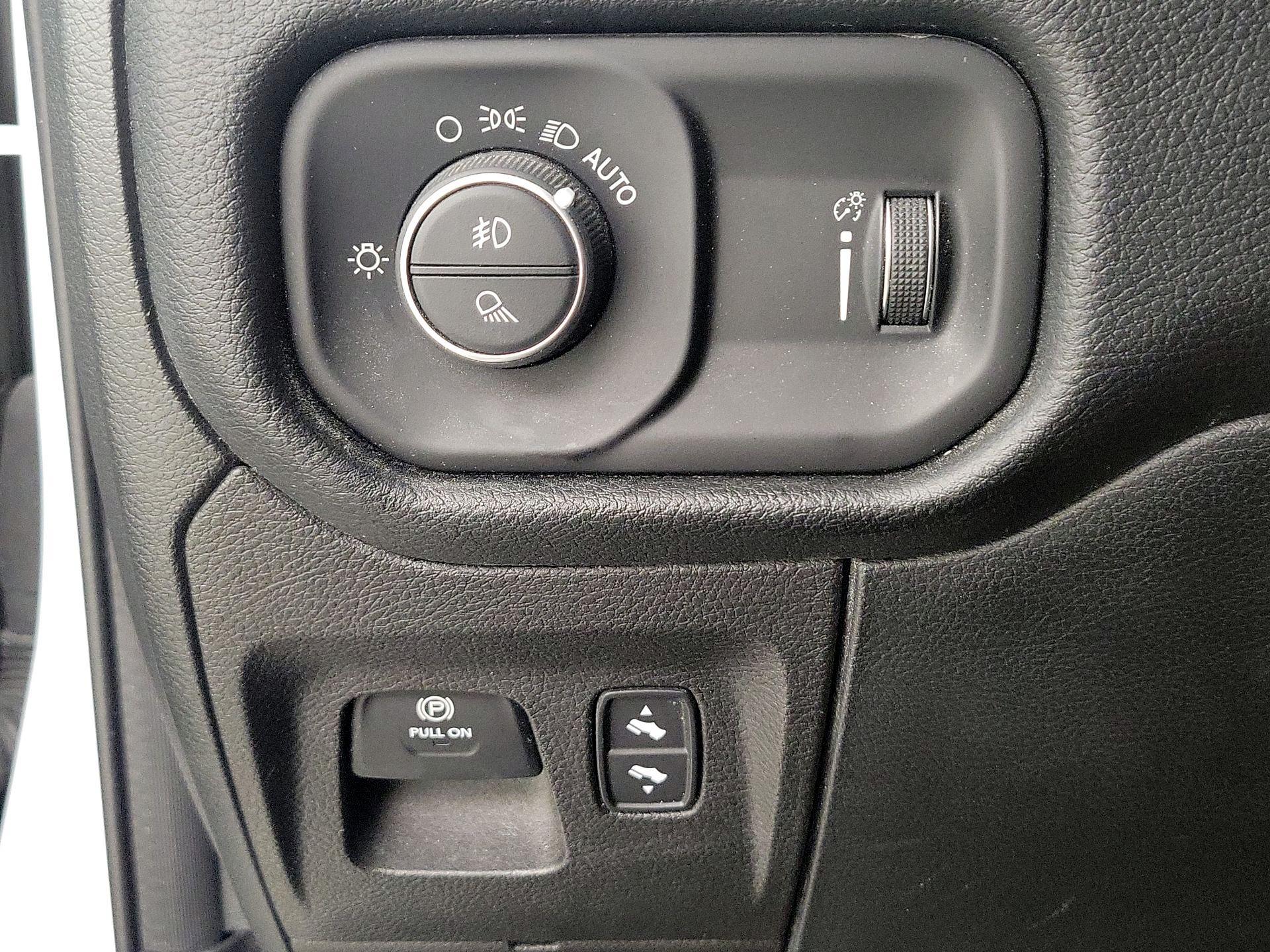 Thumbnail: 2022 RAM 1500 - 13