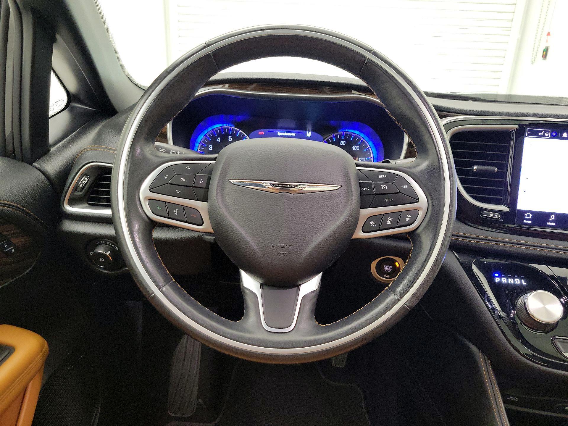 Thumbnail: 2021 Chrysler Pacifica - 10