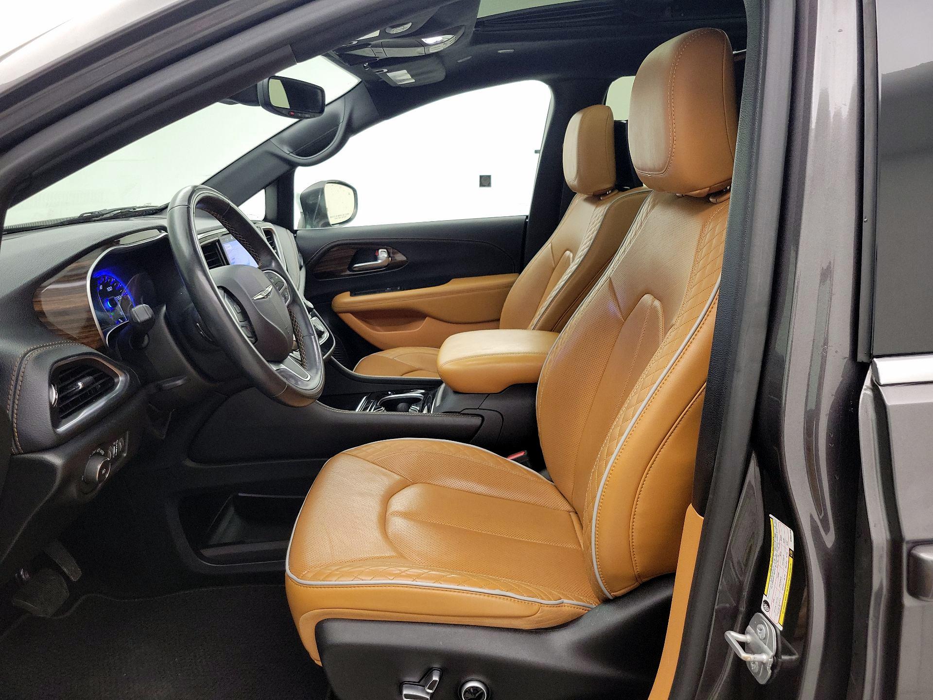 Thumbnail: 2021 Chrysler Pacifica - 11