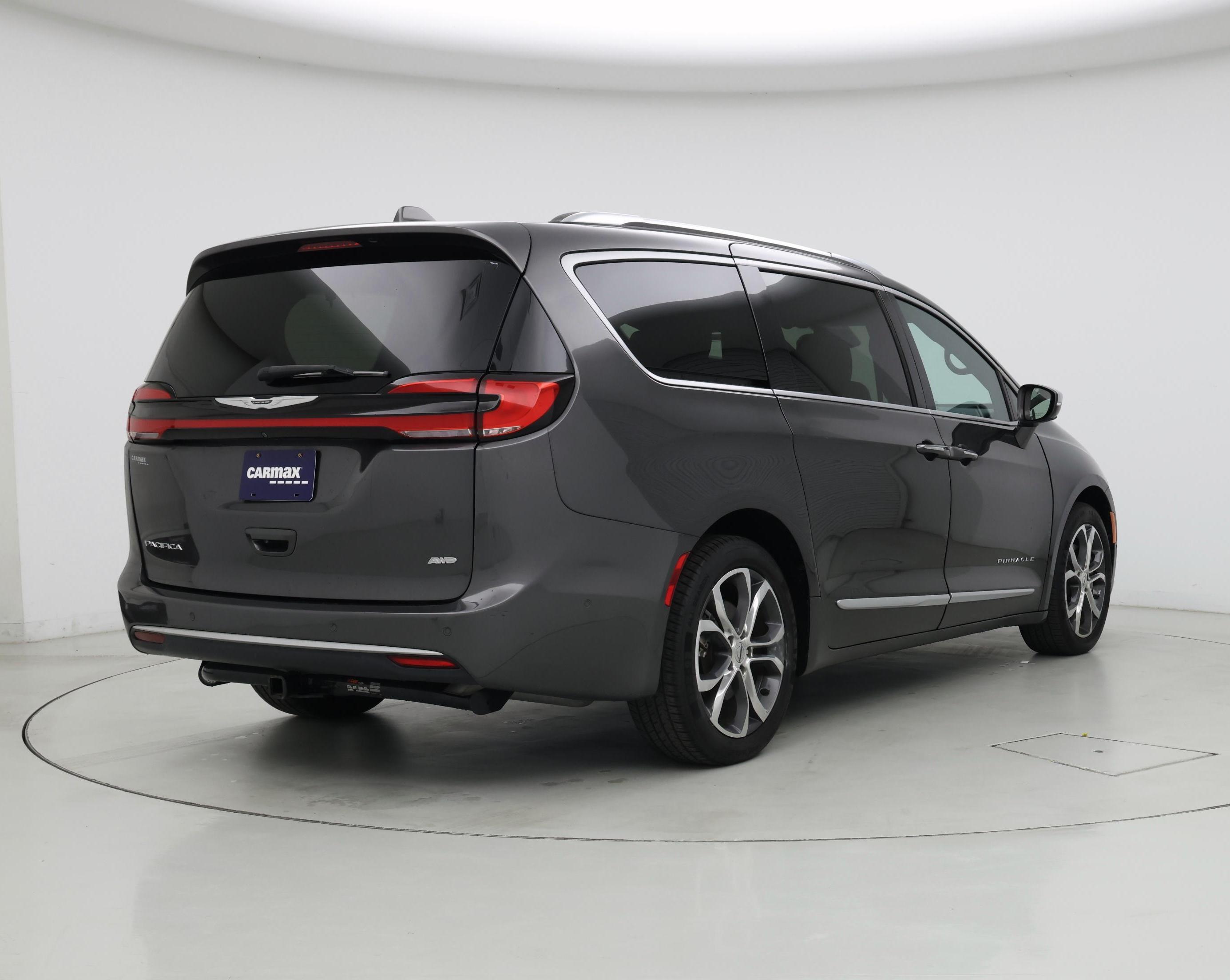 Thumbnail: 2021 Chrysler Pacifica - 8