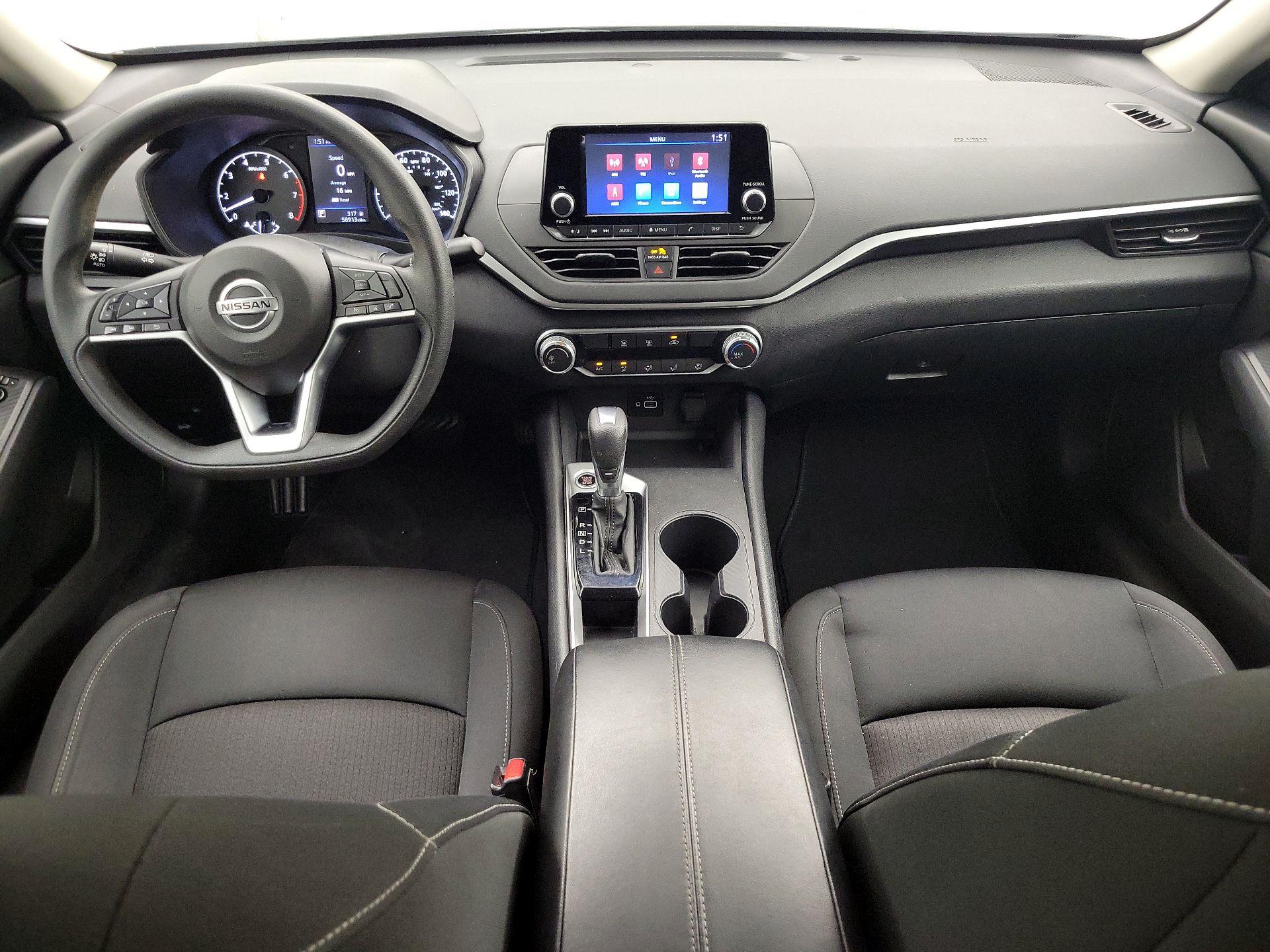 Thumbnail: 2021 Nissan Altima - 9