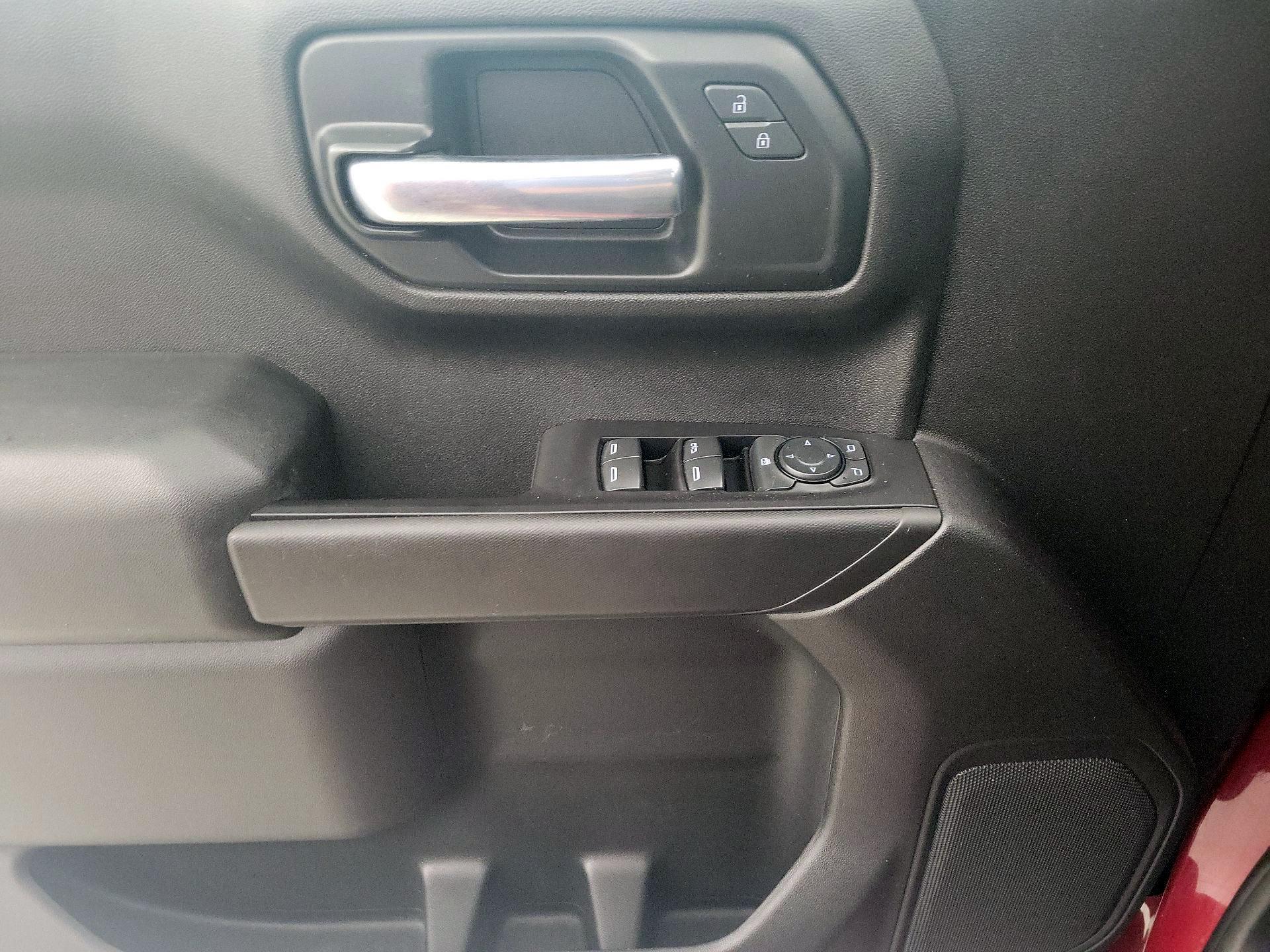 Thumbnail: 2020 Chevrolet Silverado 1500 - 12