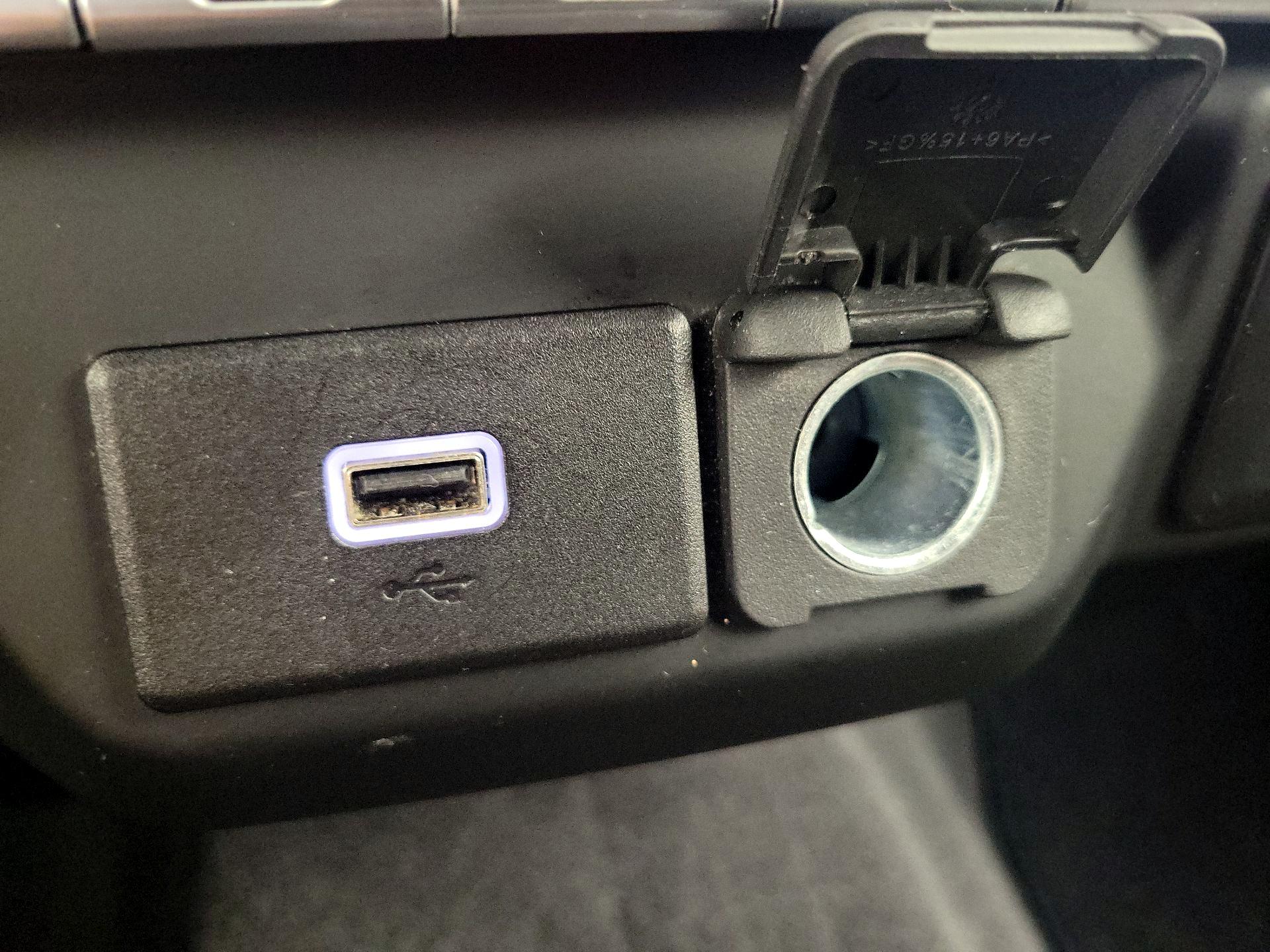 Thumbnail: 2020 Chevrolet Silverado 1500 - 18