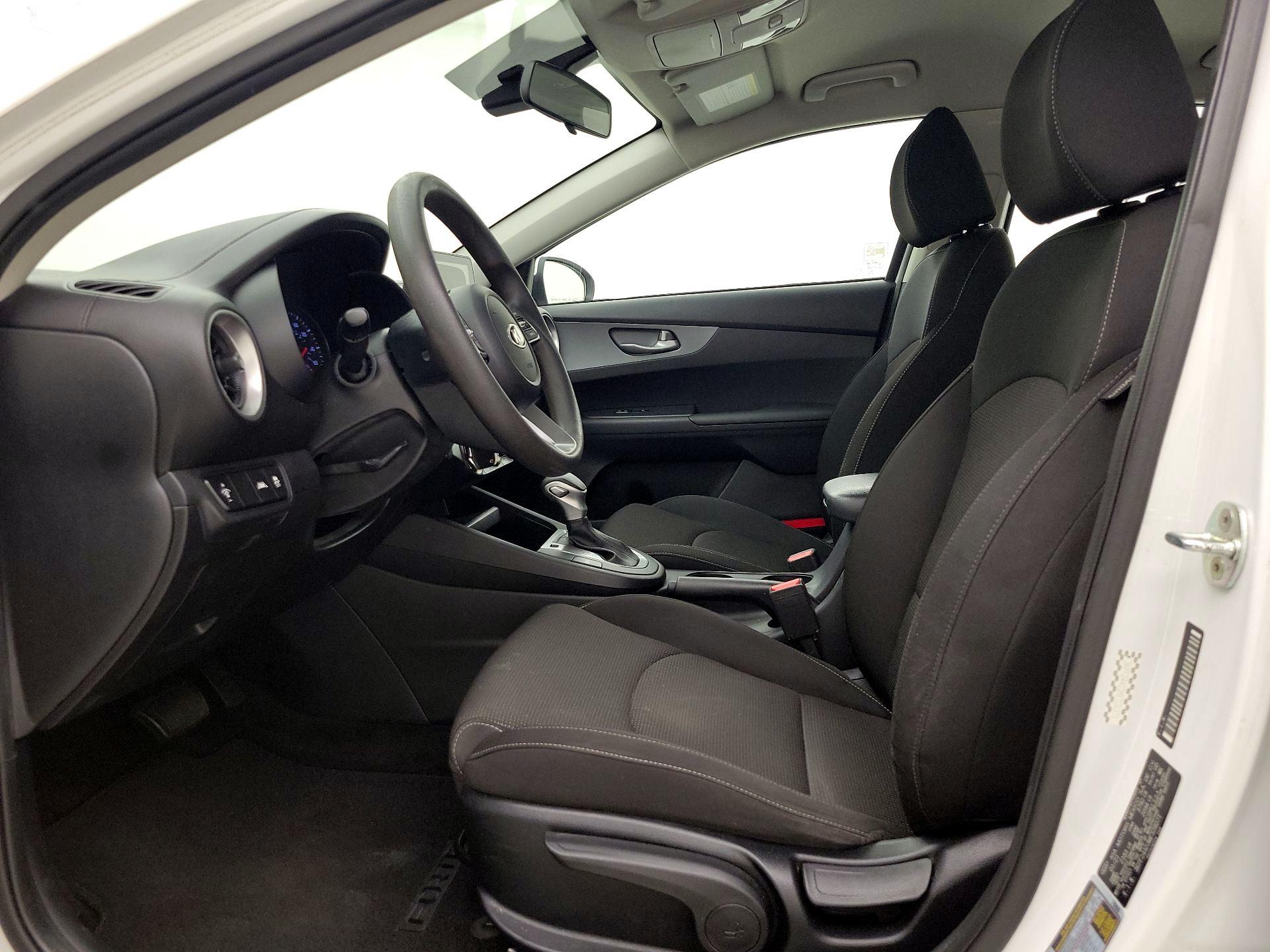 Thumbnail: 2021 Kia Forte - 11
