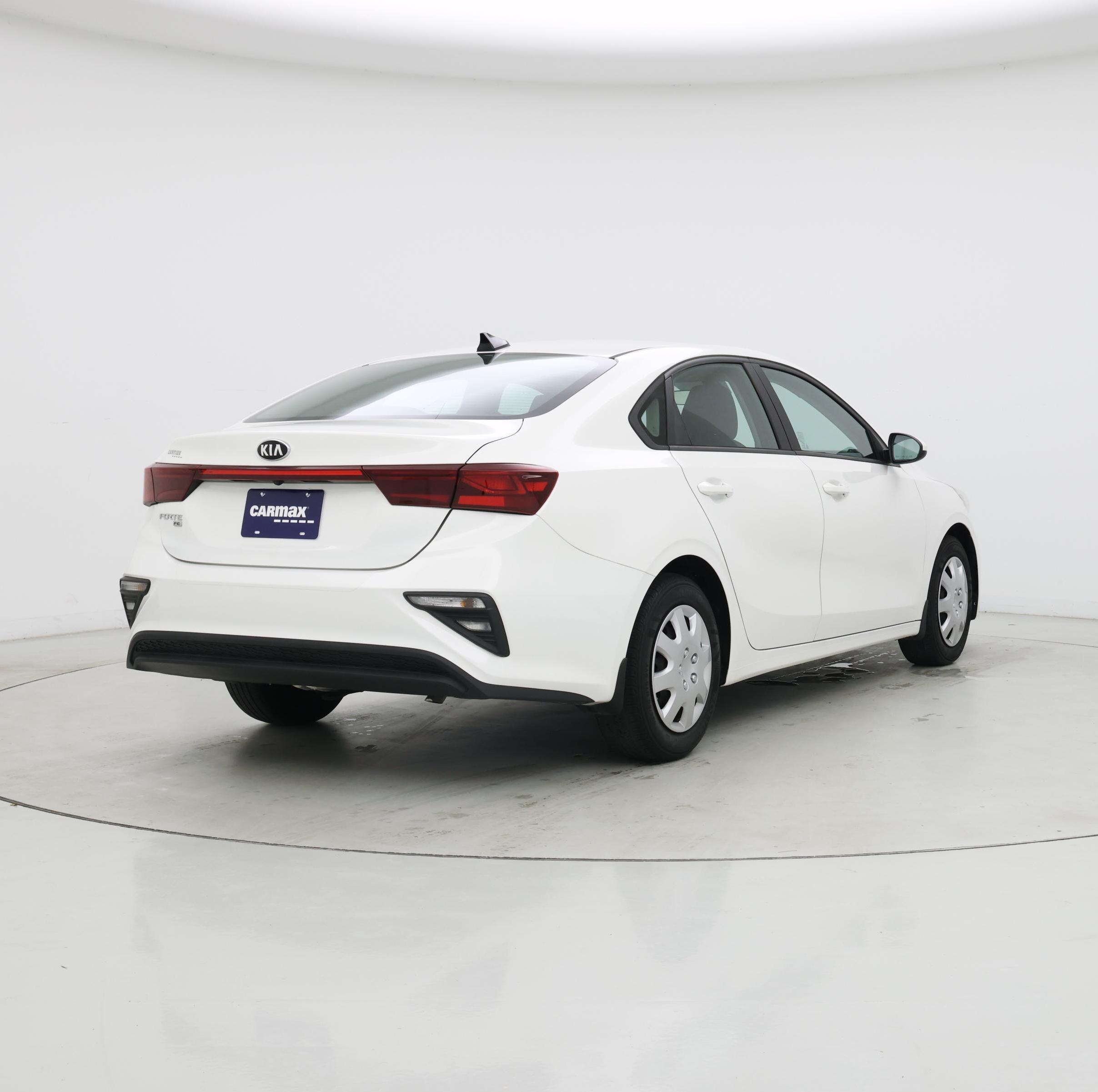 Thumbnail: 2021 Kia Forte - 8