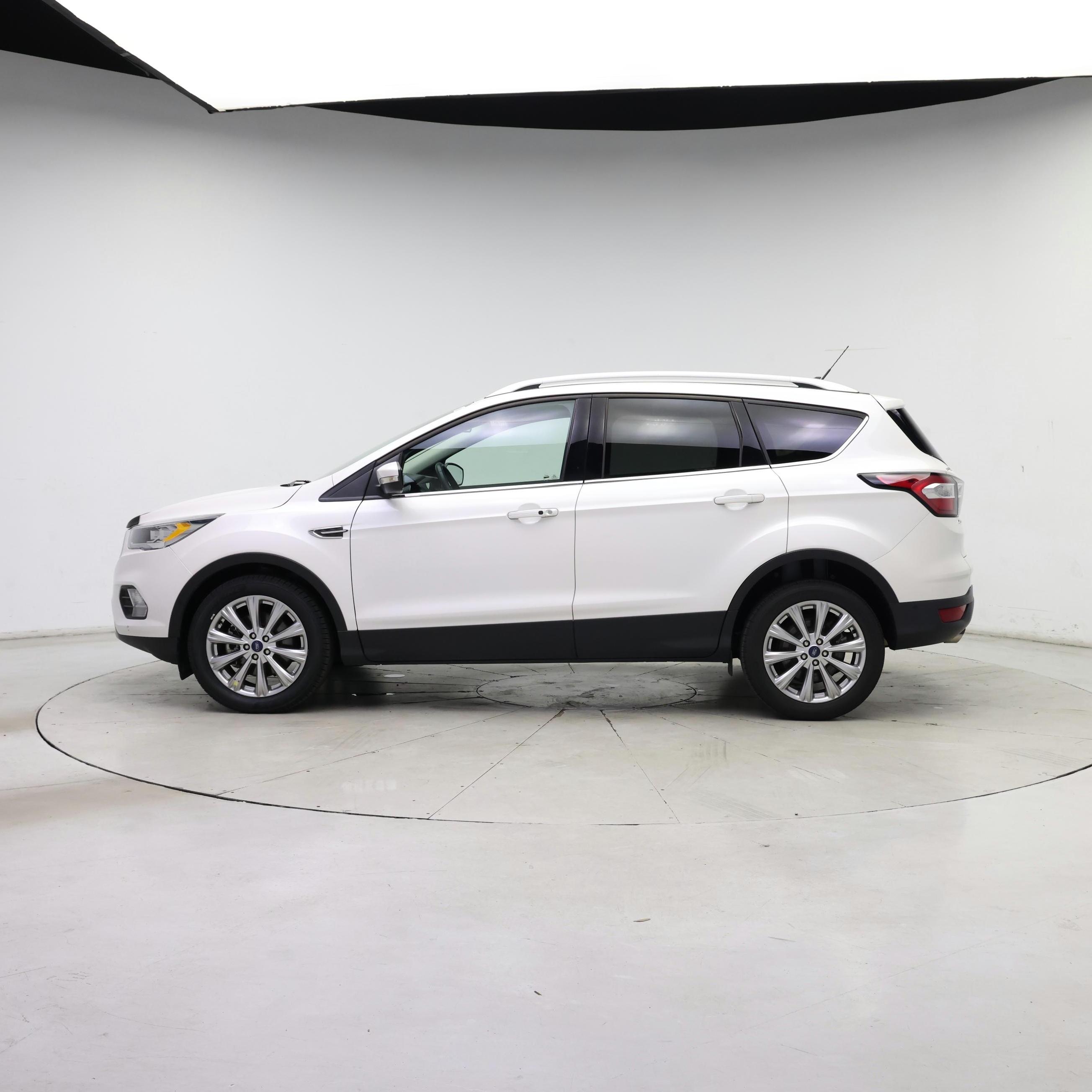 Thumbnail: 2018 Ford Escape - 3