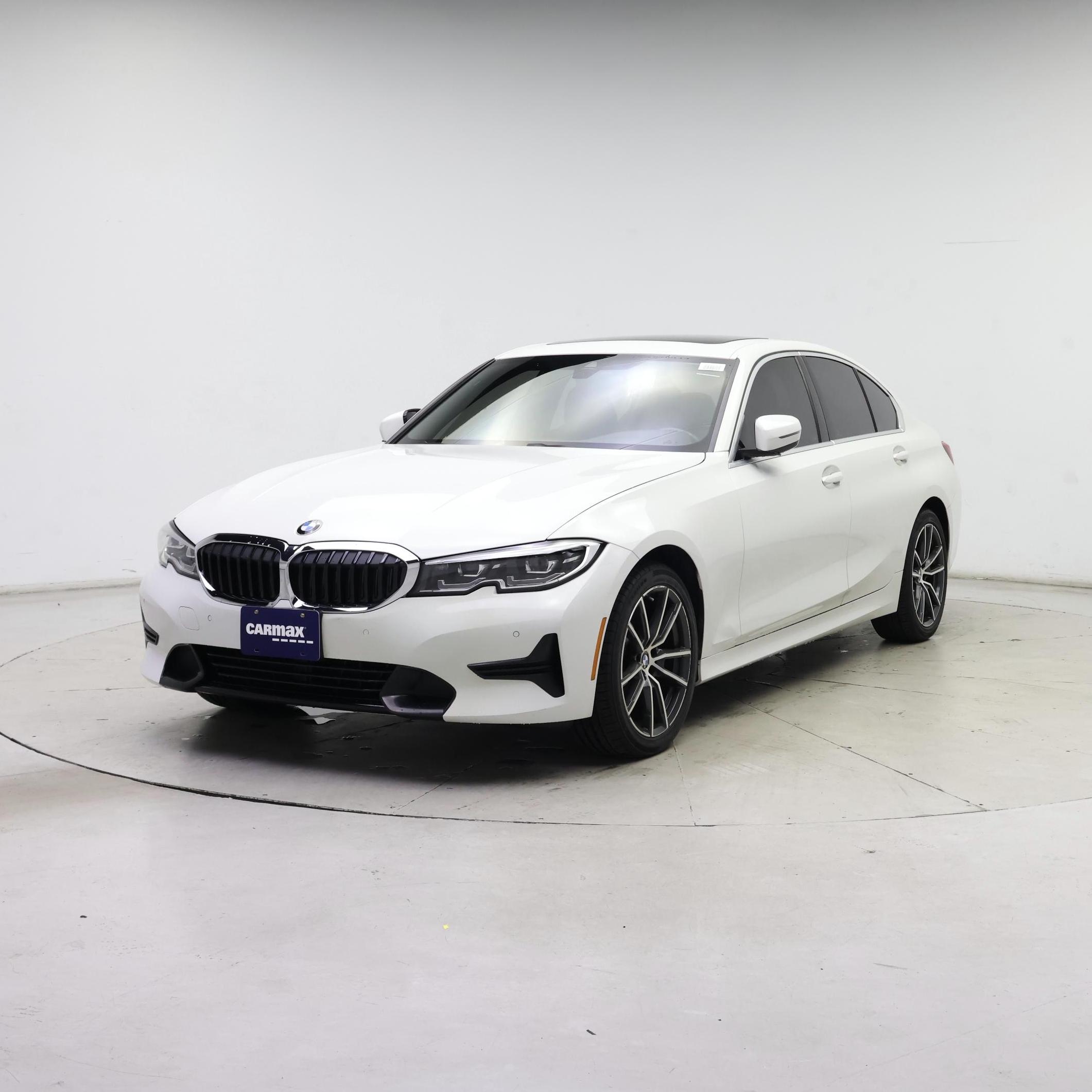 Thumbnail: 2019 BMW 3 Series - 4