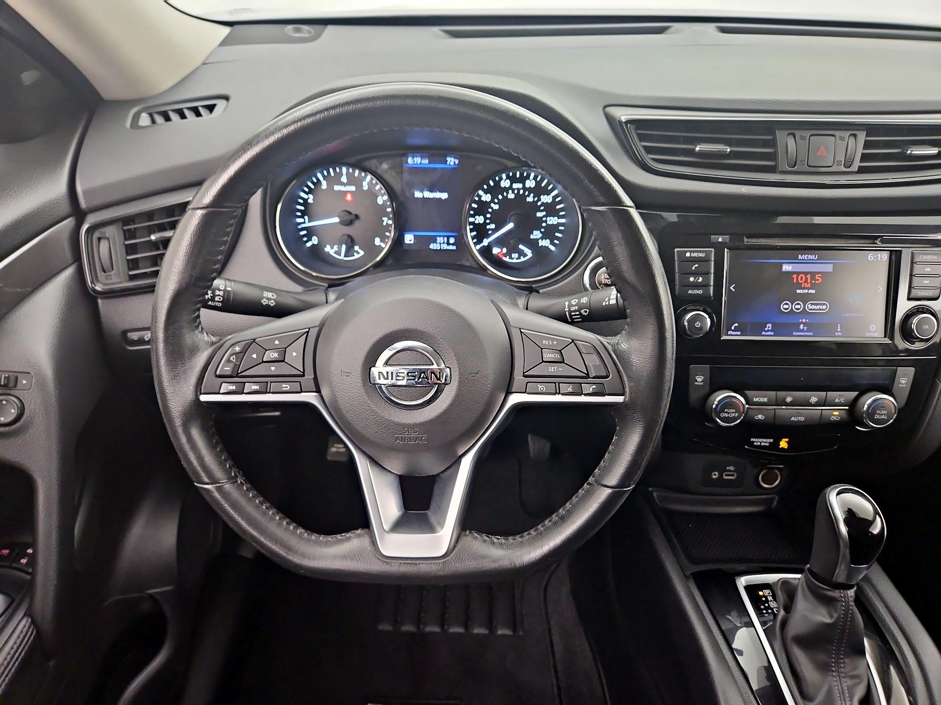 Thumbnail: 2019 Nissan Rogue - 10