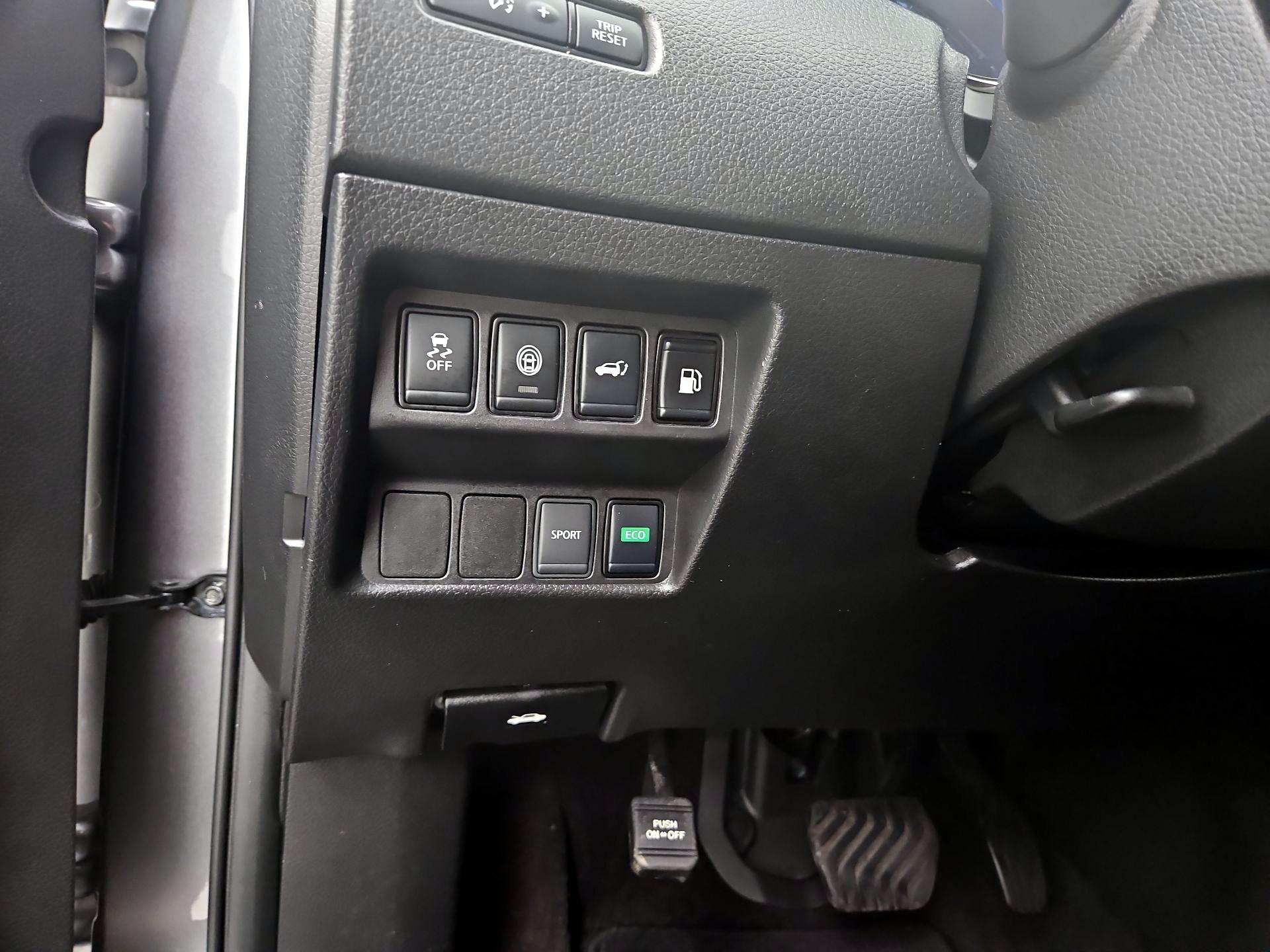 Thumbnail: 2019 Nissan Rogue - 13