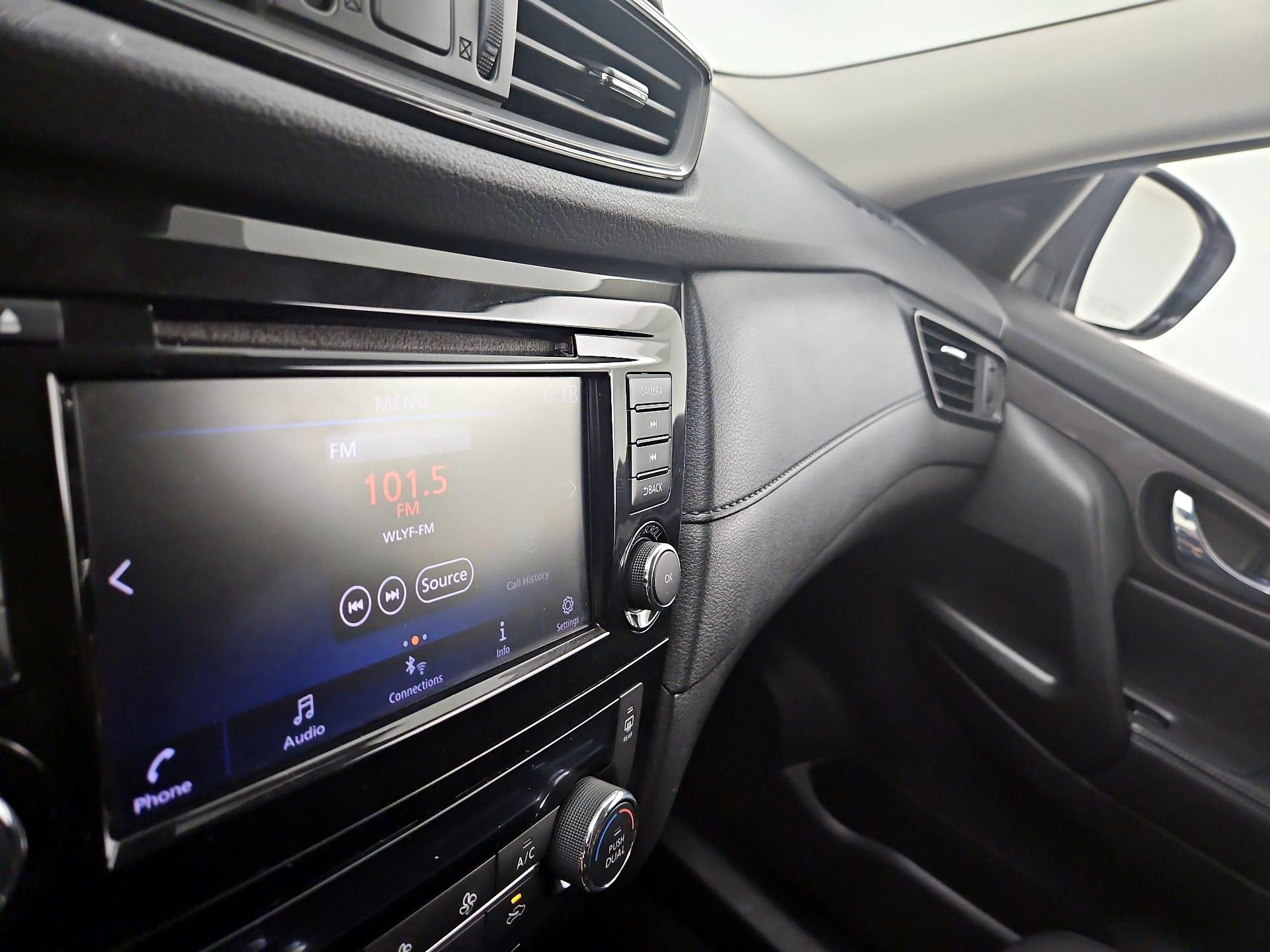 Thumbnail: 2019 Nissan Rogue - 15