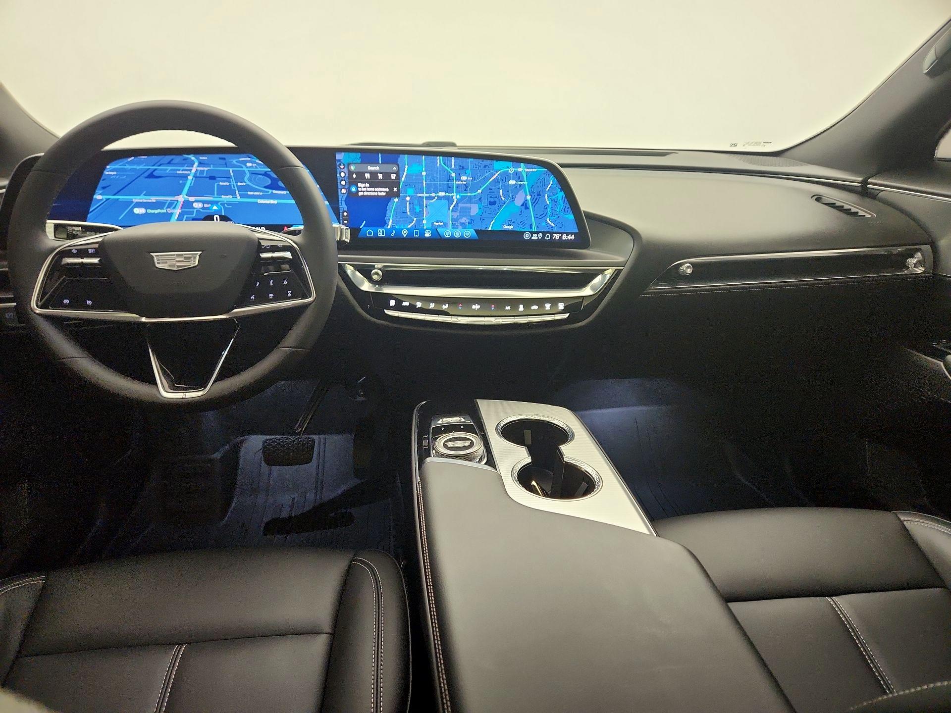Thumbnail: 2024 Cadillac Lyriq - 9