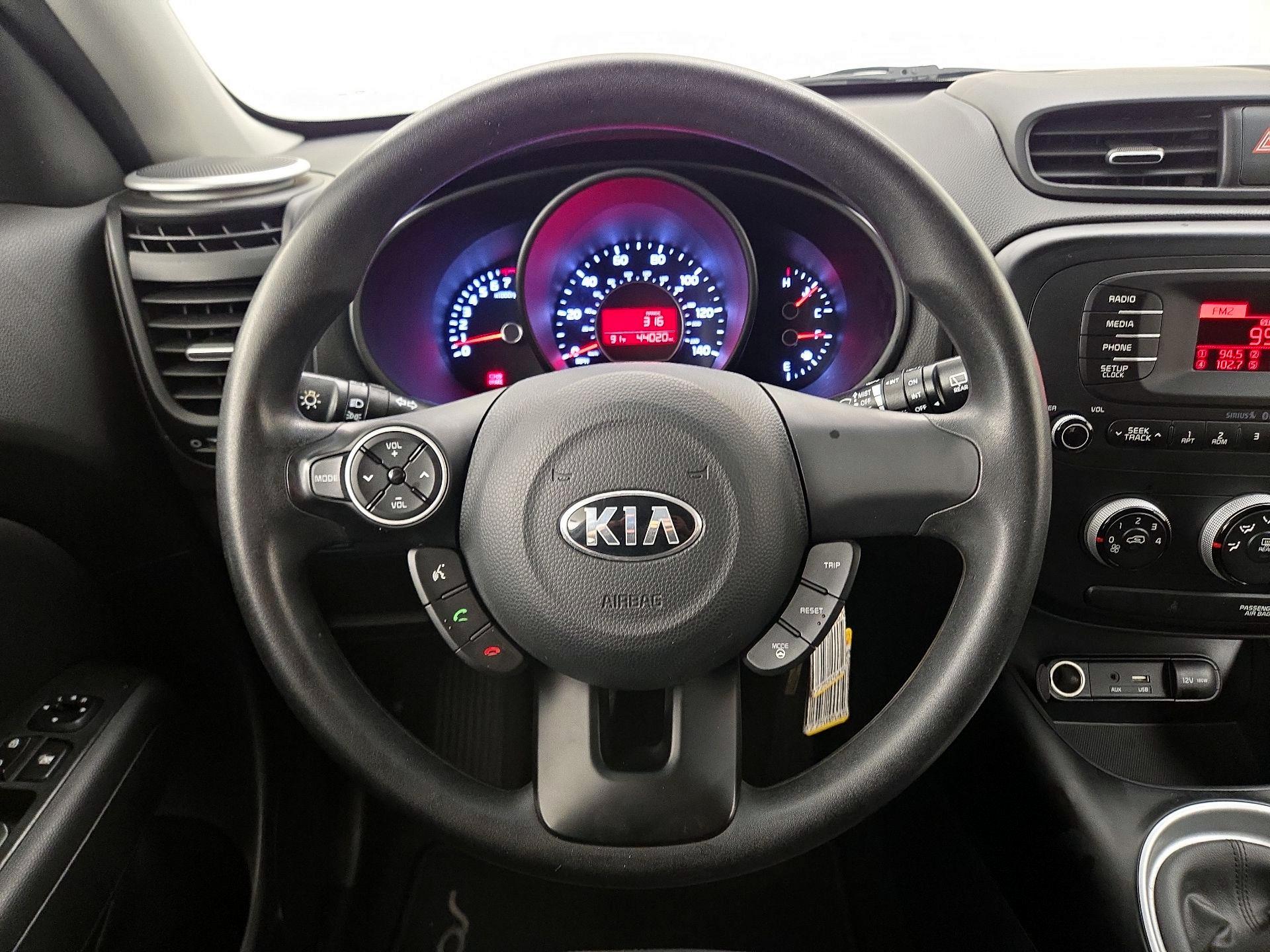 Thumbnail: 2016 Kia Soul - 10