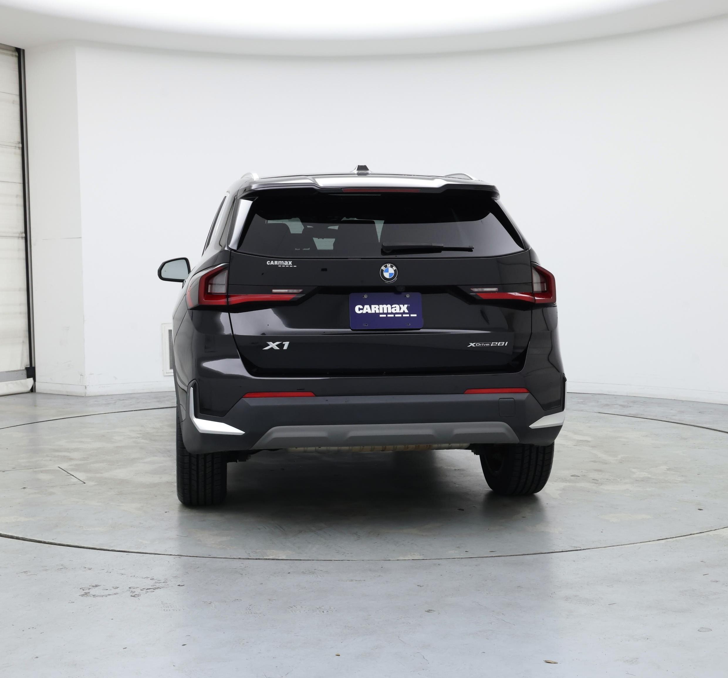 Thumbnail: 2023 BMW X1 - 6