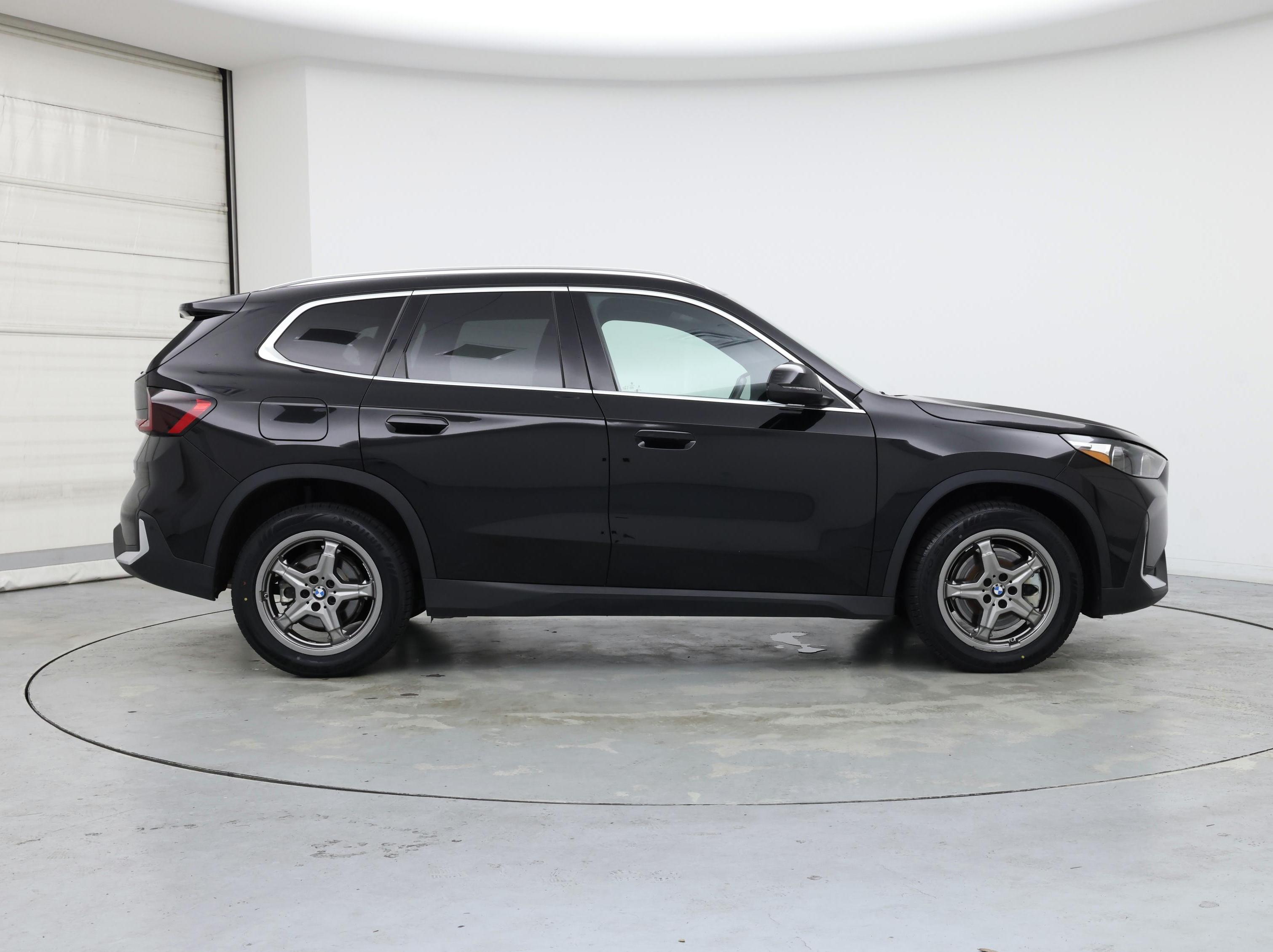Thumbnail: 2023 BMW X1 - 7