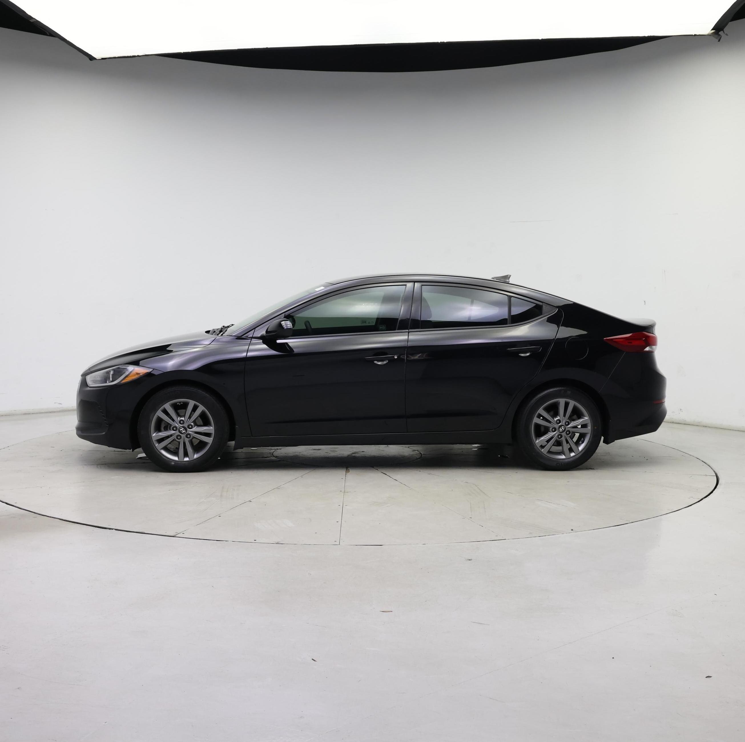 Thumbnail: 2018 Hyundai Elantra - 3