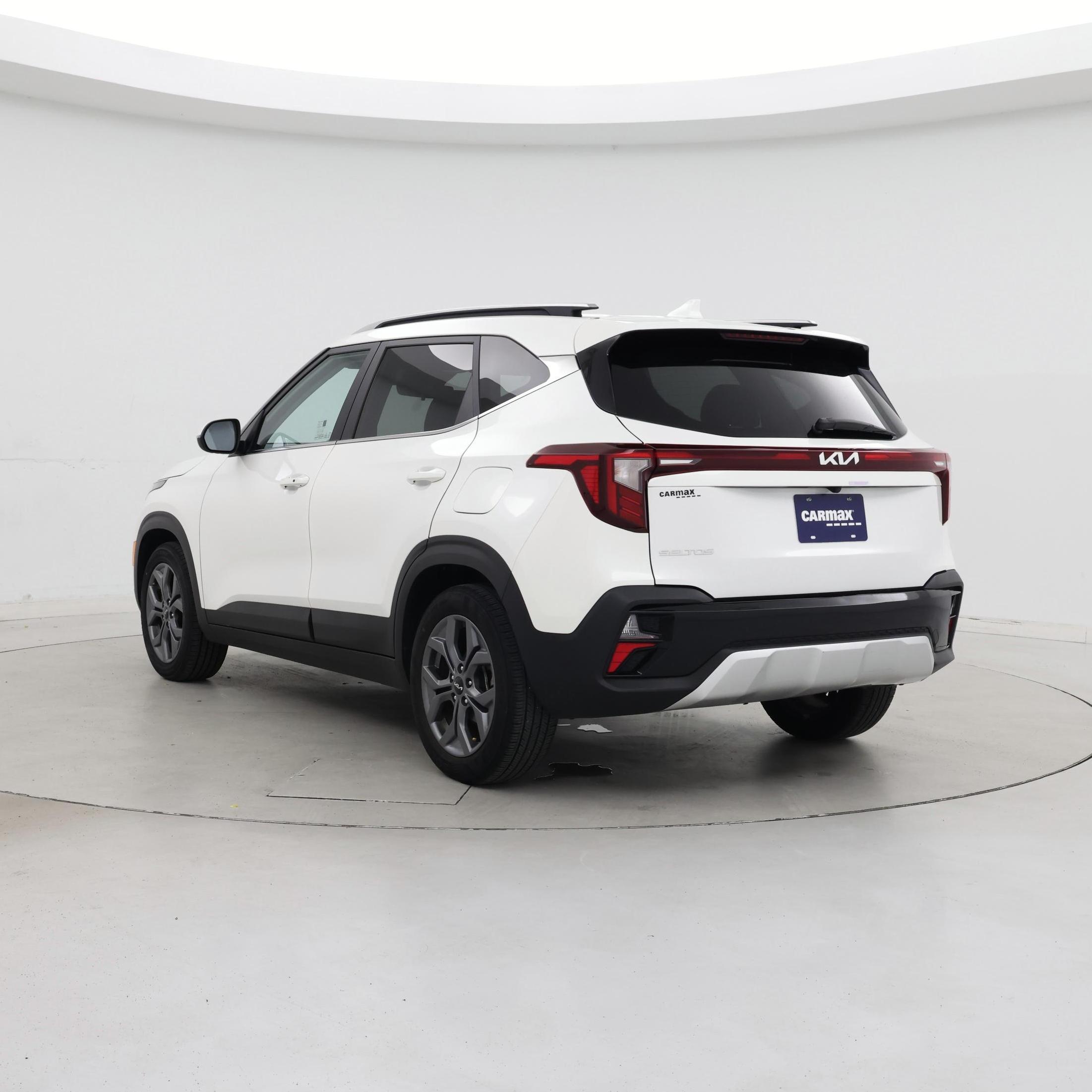 Thumbnail: 2024 Kia Seltos - 2