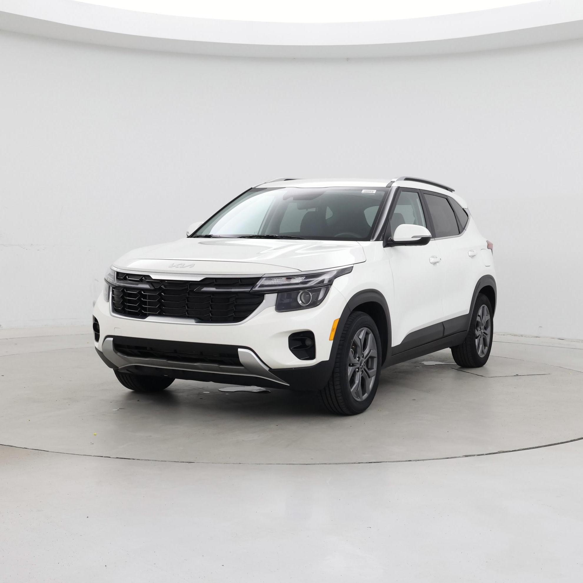 Thumbnail: 2024 Kia Seltos - 4