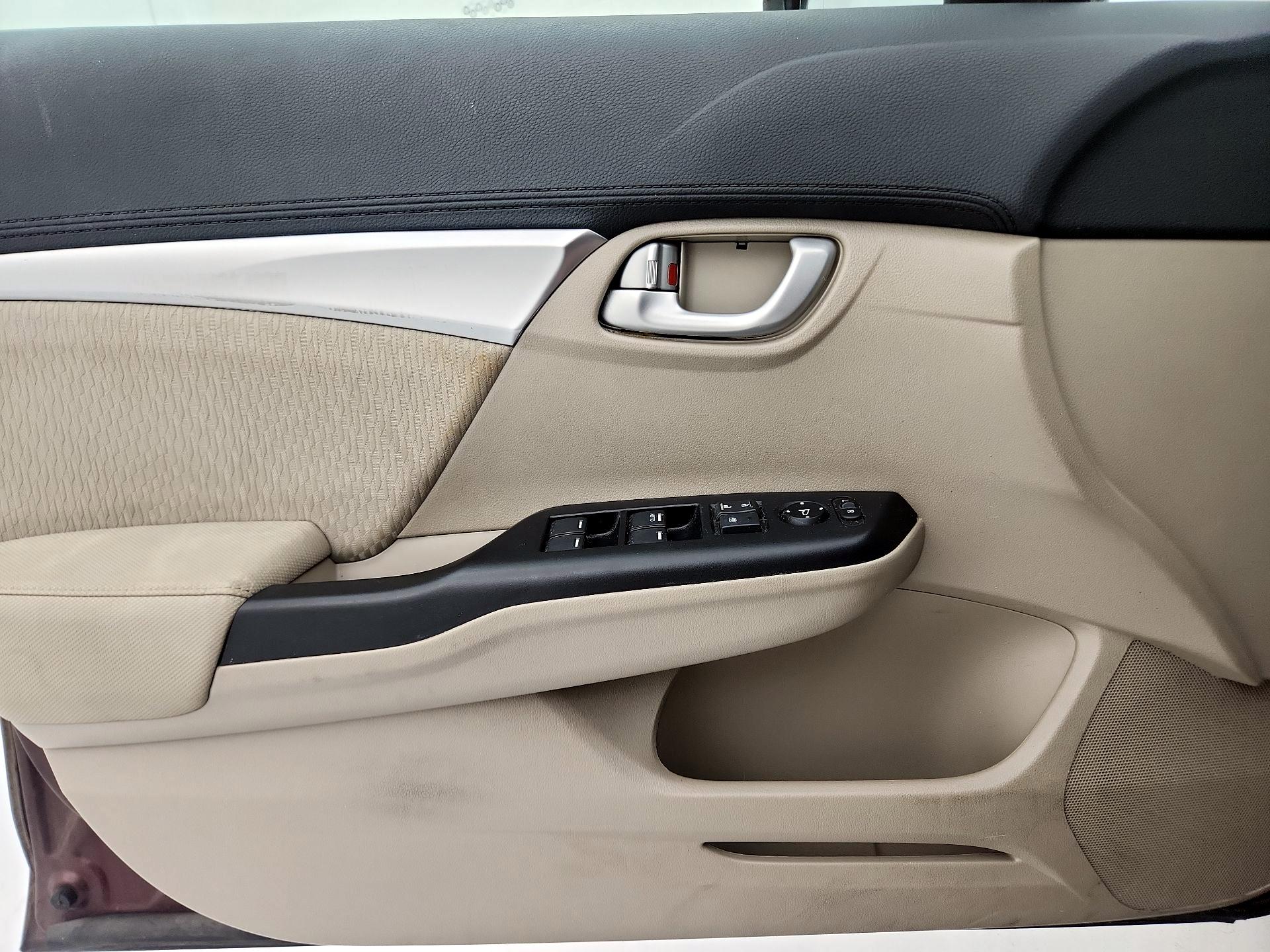 Thumbnail: 2015 Honda Civic - 12