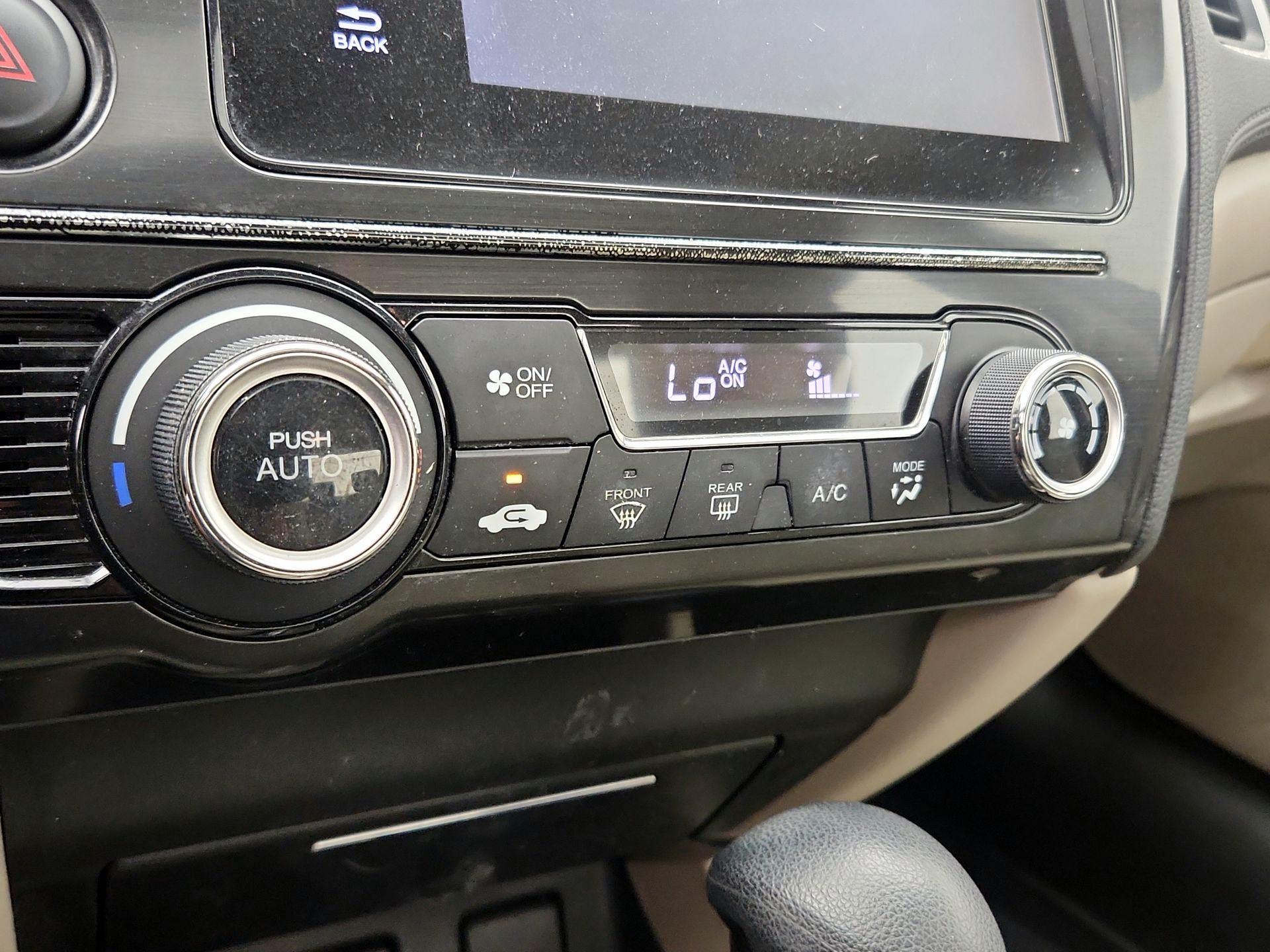 Thumbnail: 2015 Honda Civic - 16