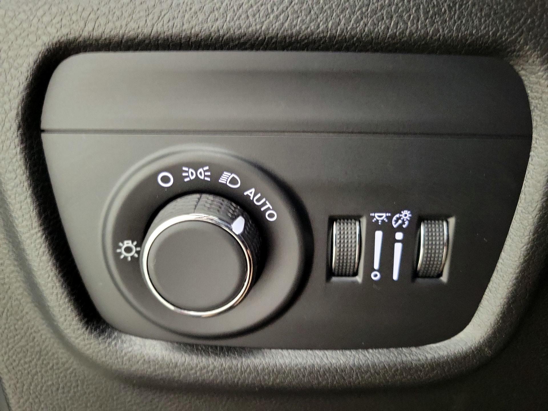 Thumbnail: 2024 Jeep Grand Cherokee - 13