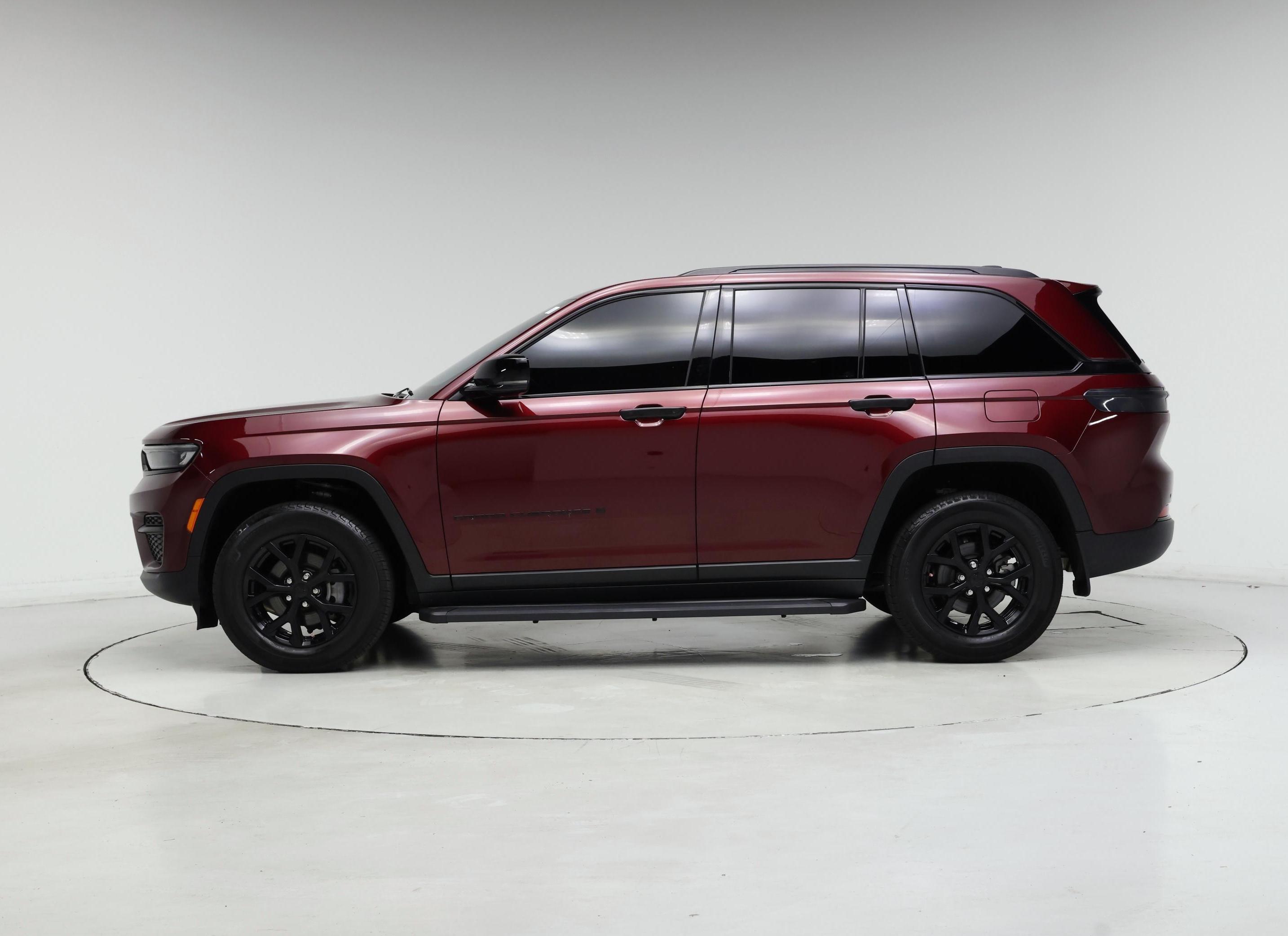 Thumbnail: 2024 Jeep Grand Cherokee - 3