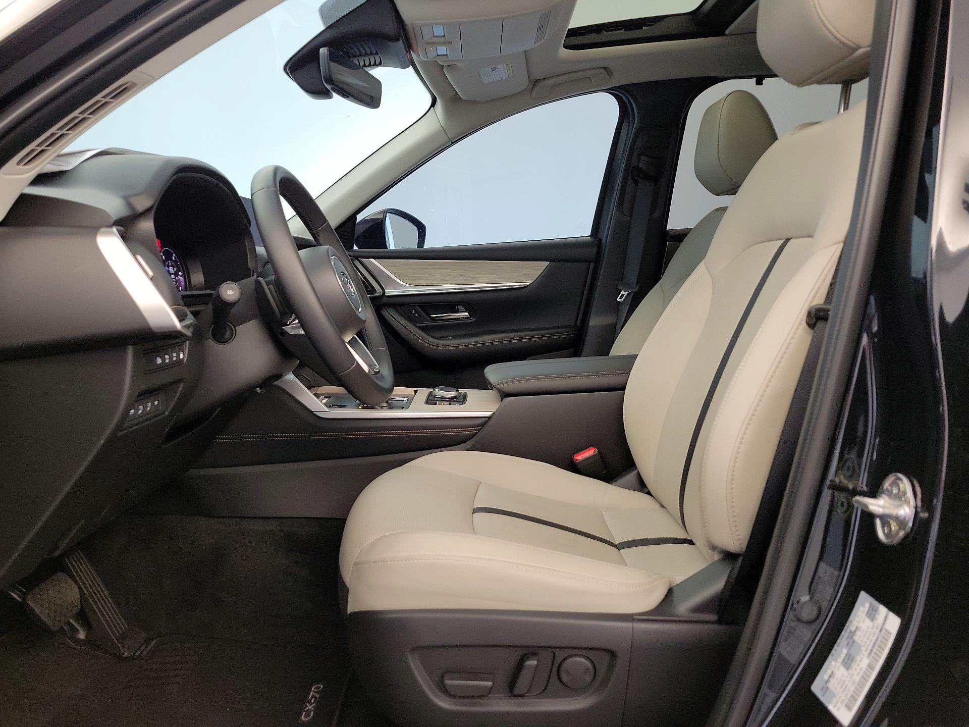 Thumbnail: 2025 Mazda CX-70 - 11
