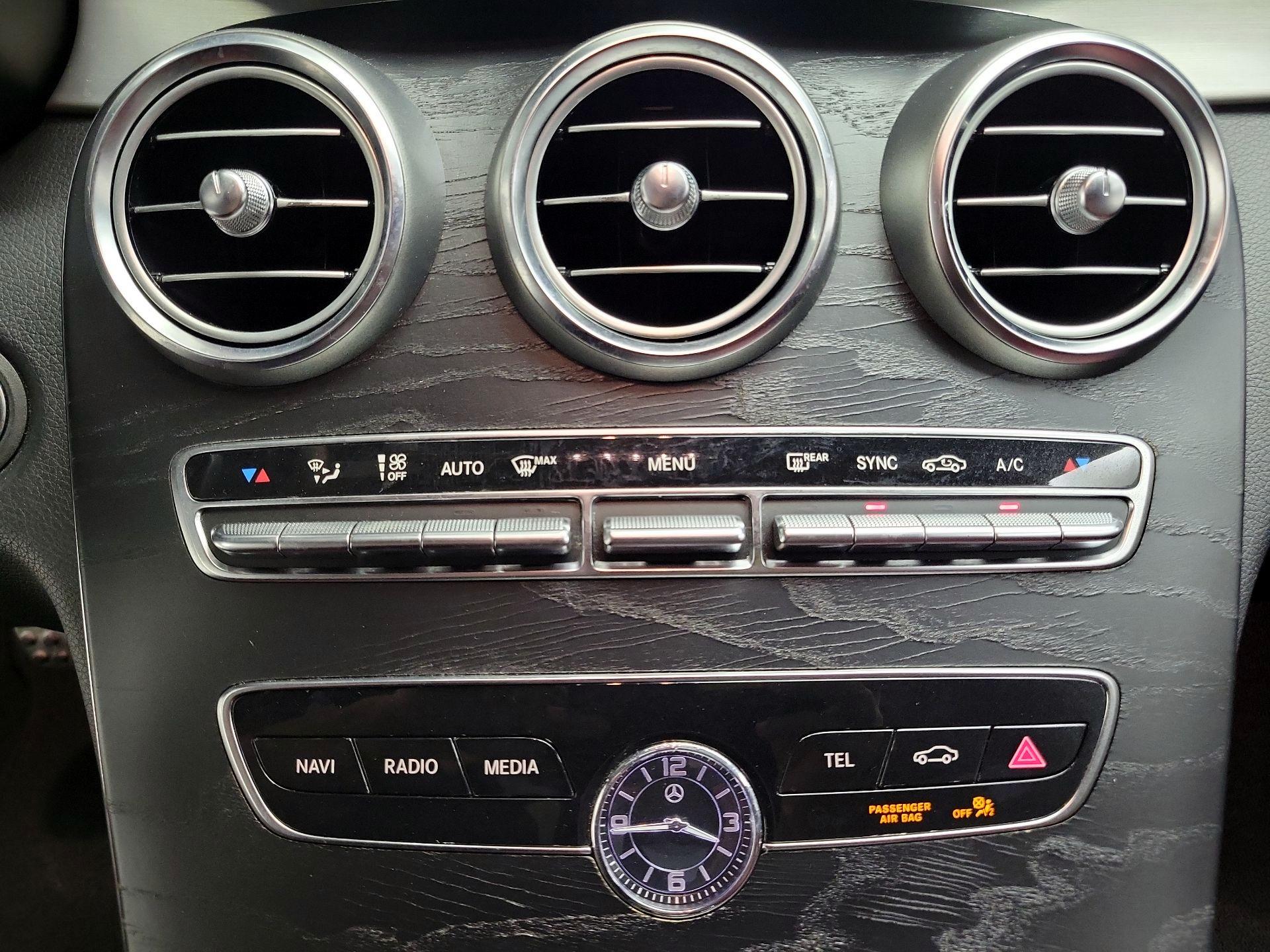 Thumbnail: 2019 Mercedes-Benz C-Class - 16